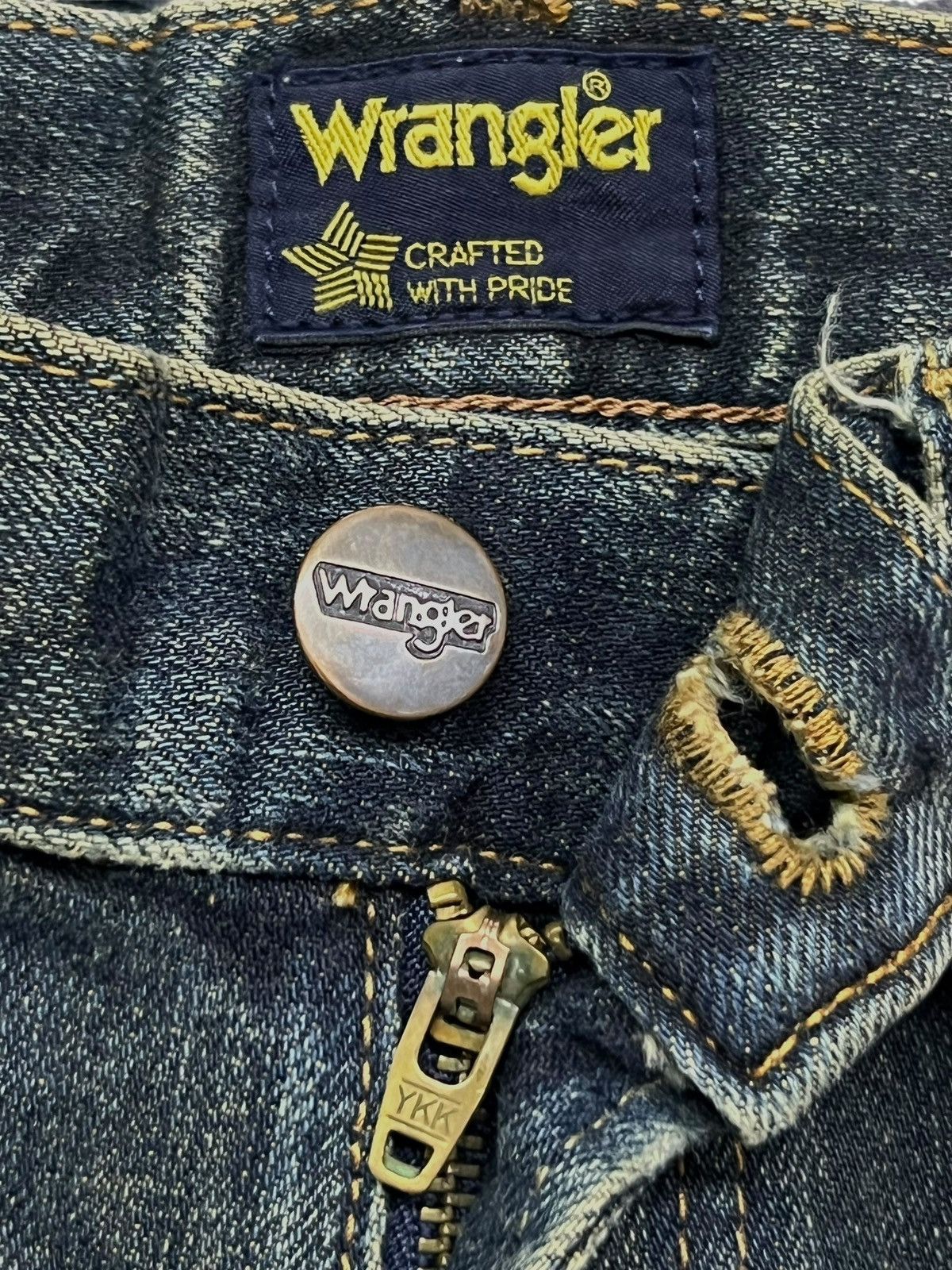 Wrangler Vintage Y2K Wrangler - Faded Mud Wash, Distressed Jeans Size US 31 - 11 Thumbnail