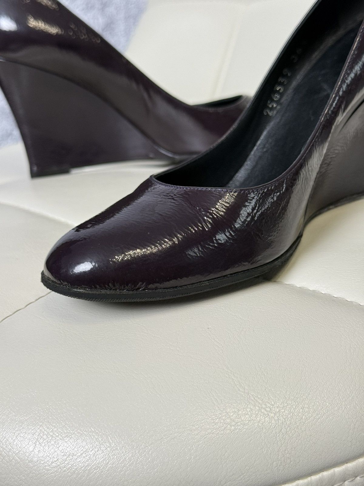 Gucci Gucci Patent Leather Wedge Heels Pumps Purple Shoes sz 36.5 Size US 6.5 / IT 36.5 - 16 Thumbnail
