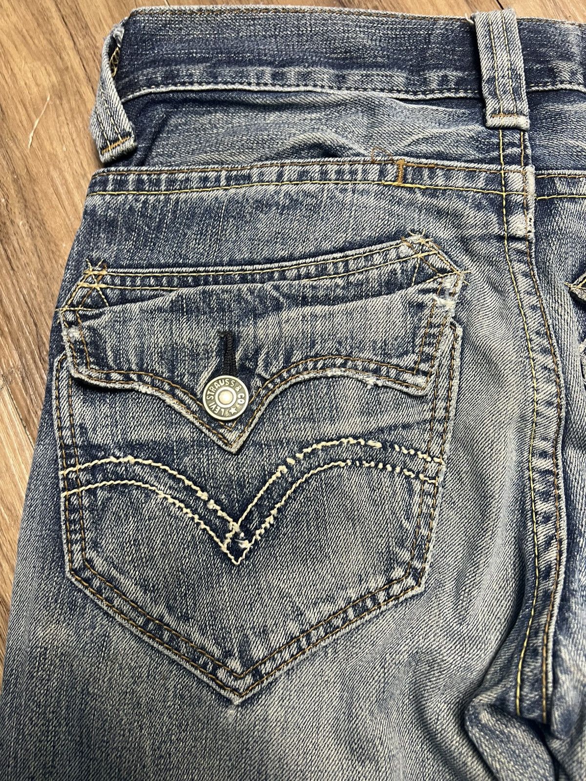 Levi's Levi’s 502 Custom Ripped Jeans (43) Size US 30 / EU 46 - 14 Thumbnail