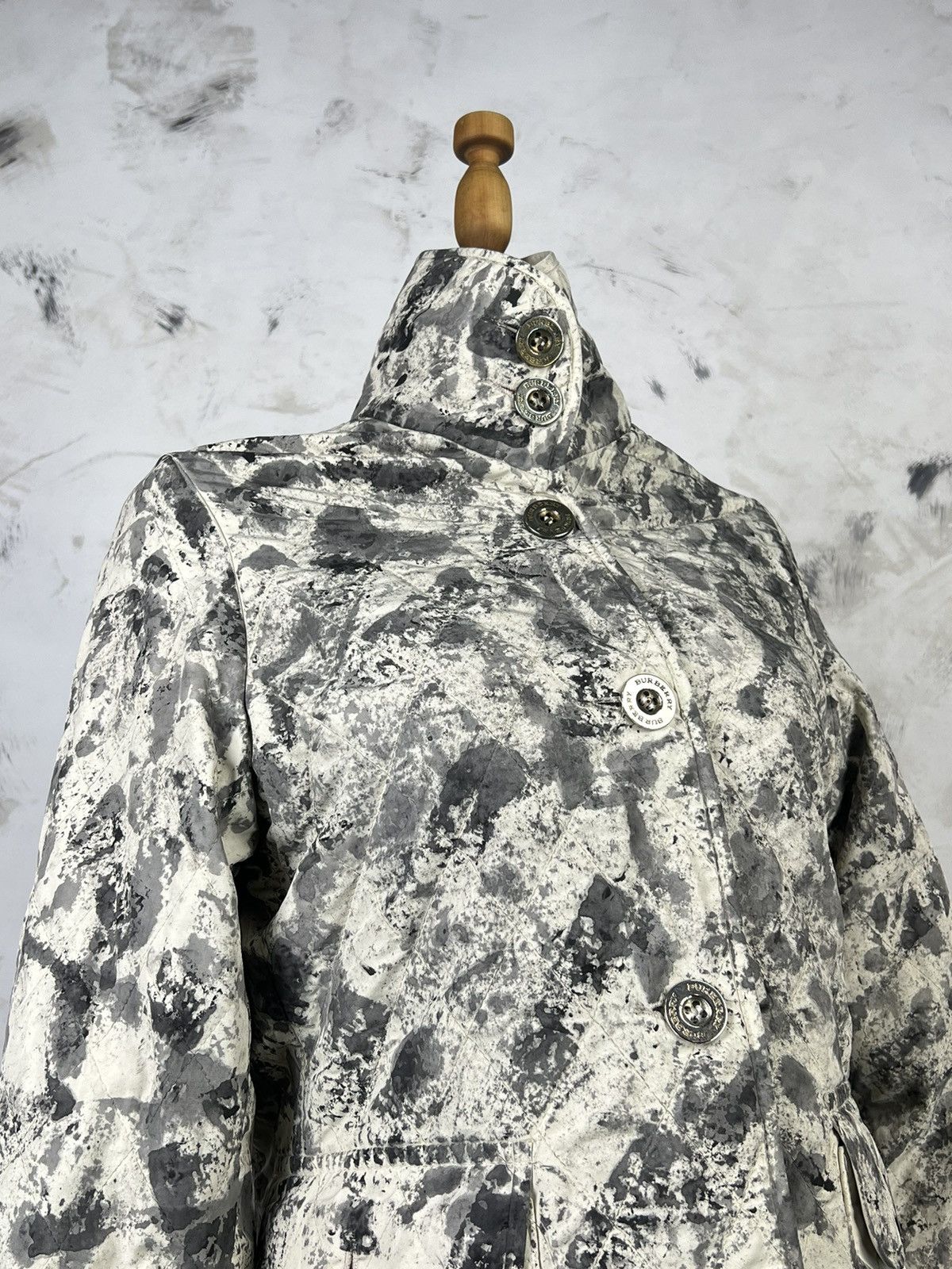 Burberry Vintage Burberry Custom Quilted Jacket Nova Check XS - S Size S / US 4 / IT 40 - 6 Thumbnail