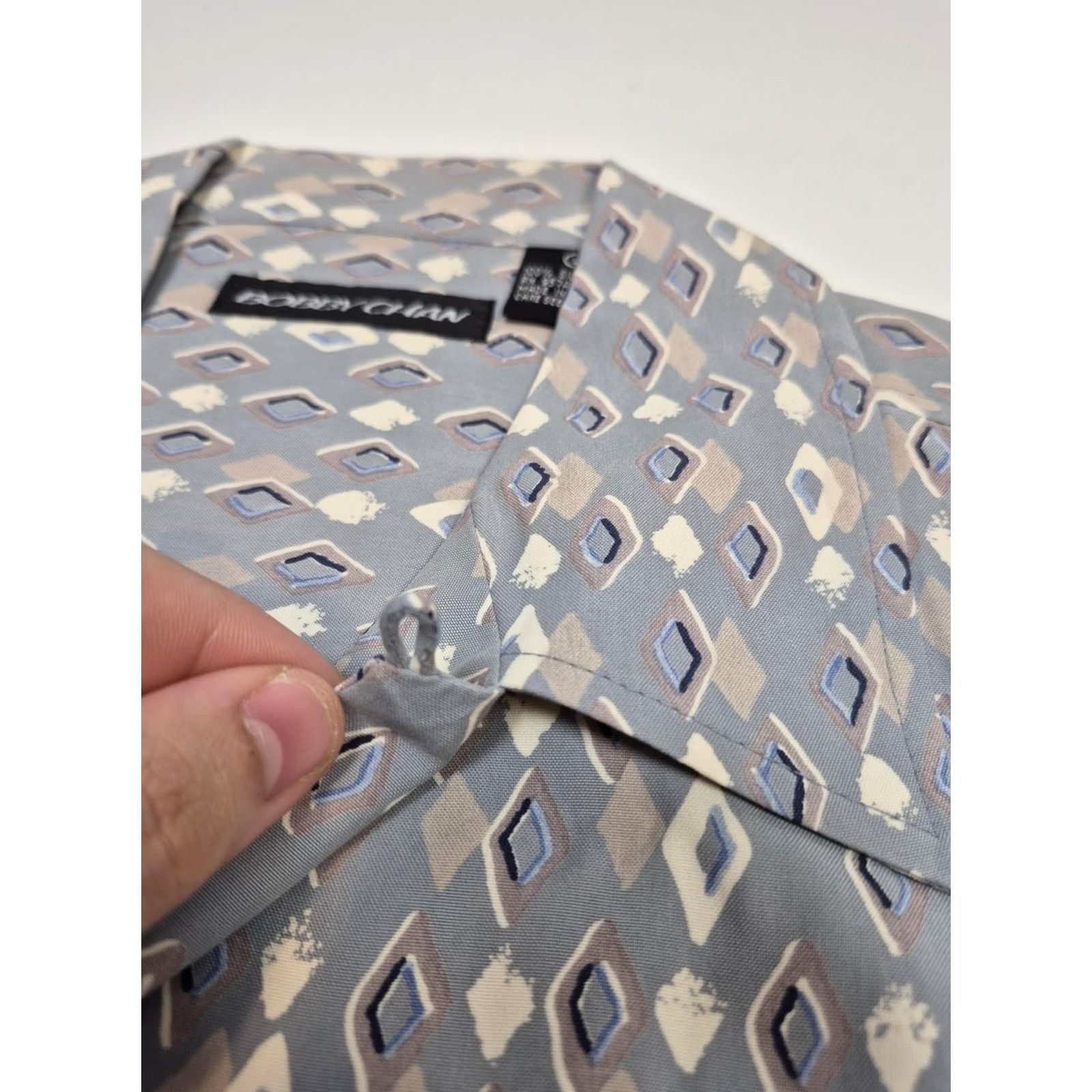 Vintage Bobby Chan Shirt Mens L Blue Geometric Washable Silk Button Up Short Sleeve Size US L / EU 52-54 / 3 - 3 Thumbnail