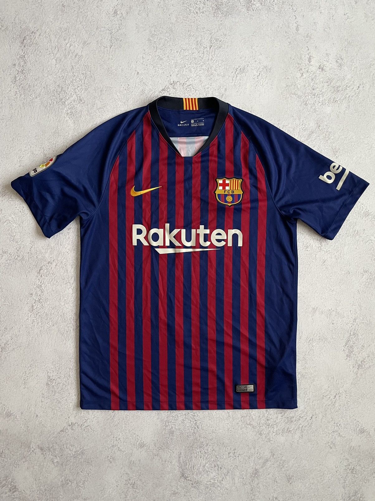 Nike Nike FC Barcelona 2018/2019 Home Football Jersey Kit Size US M / EU 48-50 / 2 - 1 Thumbnail