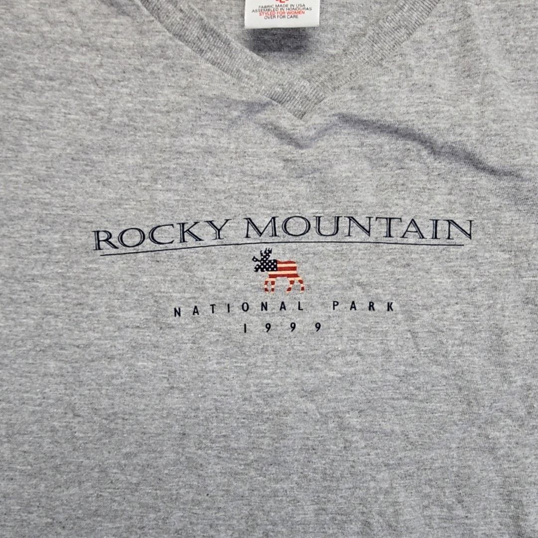 Vintage Vintage Rocky Mountain Shirt L Graphic Gray V-neck Tee 90s Size L / US 10 / IT 46 - 2 Thumbnail