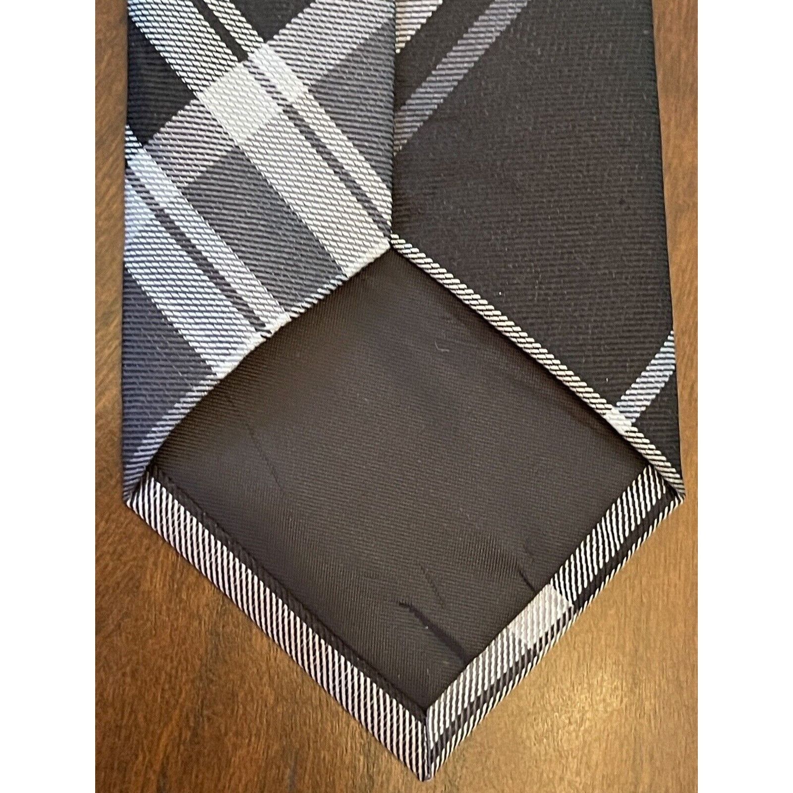 Kenneth Cole Kenneth Cole Reaction Black Gray 100% Silk Made In China Size ONE SIZE - 2 Thumbnail