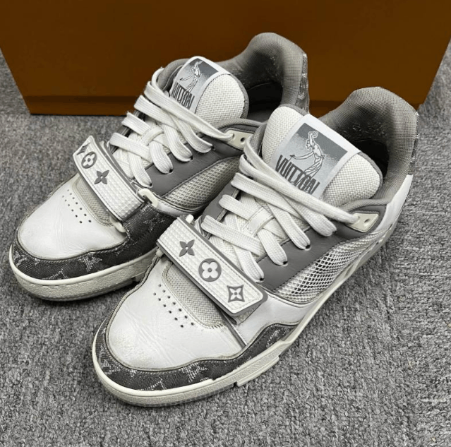 Louis Vuitton Louis Vuitton low-top sneakers 39.5 Size US 6.5 / EU 39-40 - 1 Thumbnail