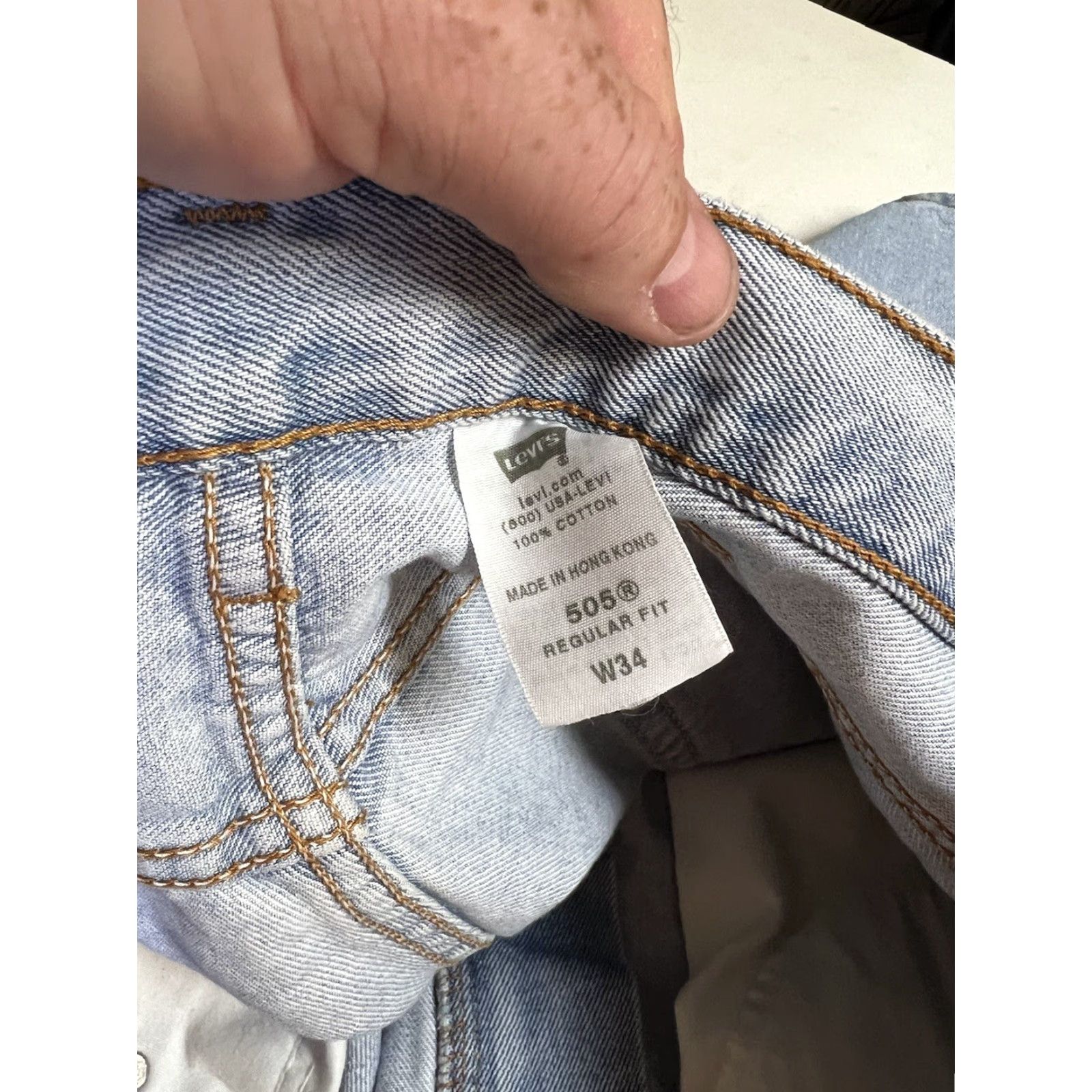 Levi's VINTAGE Levi's 505 Shorts Men 34 Blue Denim Jorts Regular Fit Chino Straight Fit 34 Blue Casual Mens Regular Distressed No Size US 34 / EU 50 - 4 Thumbnail