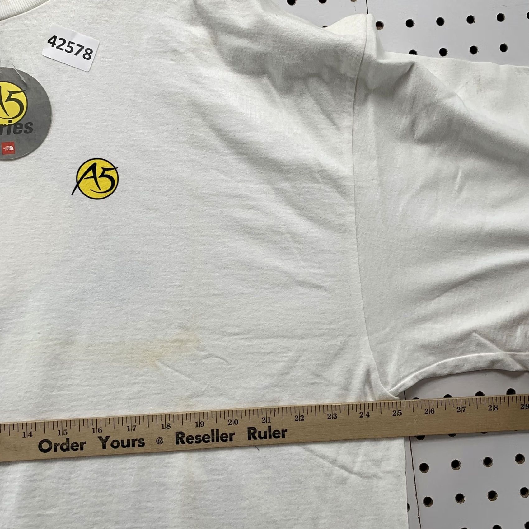 The North Face VINTAGE North Face A5 Mens Shirt White XXL Short Sleeve Outdoor NWT Size US XXL / EU 58 / 5 - 5 Thumbnail