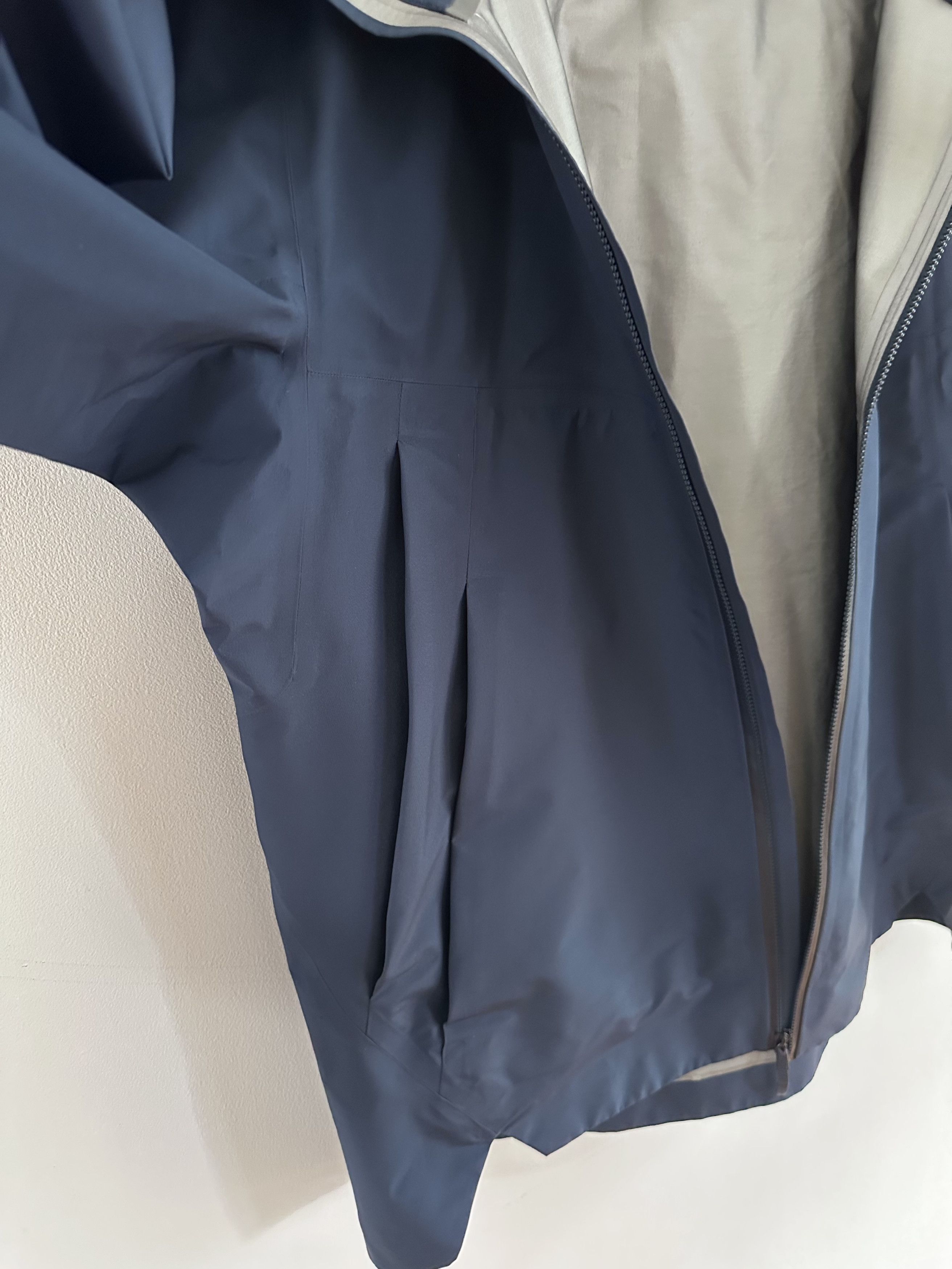 Veilance Veilance Arris Jacket Size US L / EU 52-54 / 3 - 9 Thumbnail