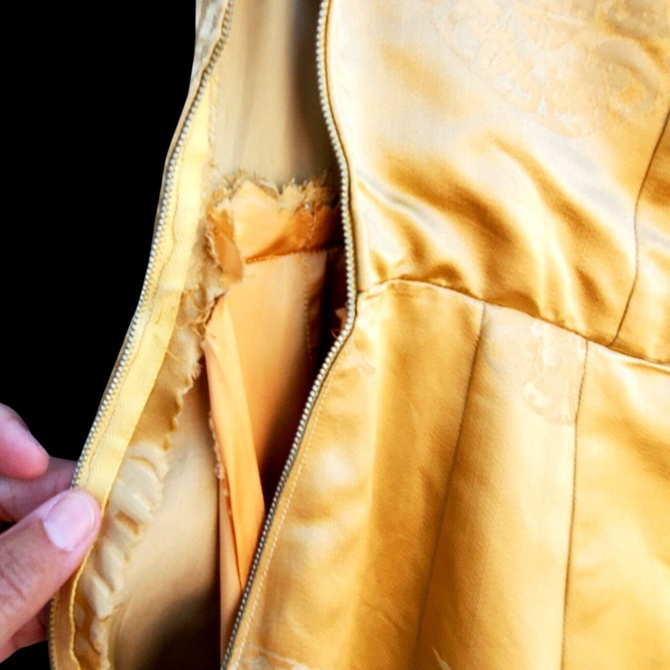 Other 1950s Pin Up Wiggle Dress 10 Curvy Gold Chinese Brocade Rock Size M / US 6-8 / IT 42-44 - 8 Thumbnail
