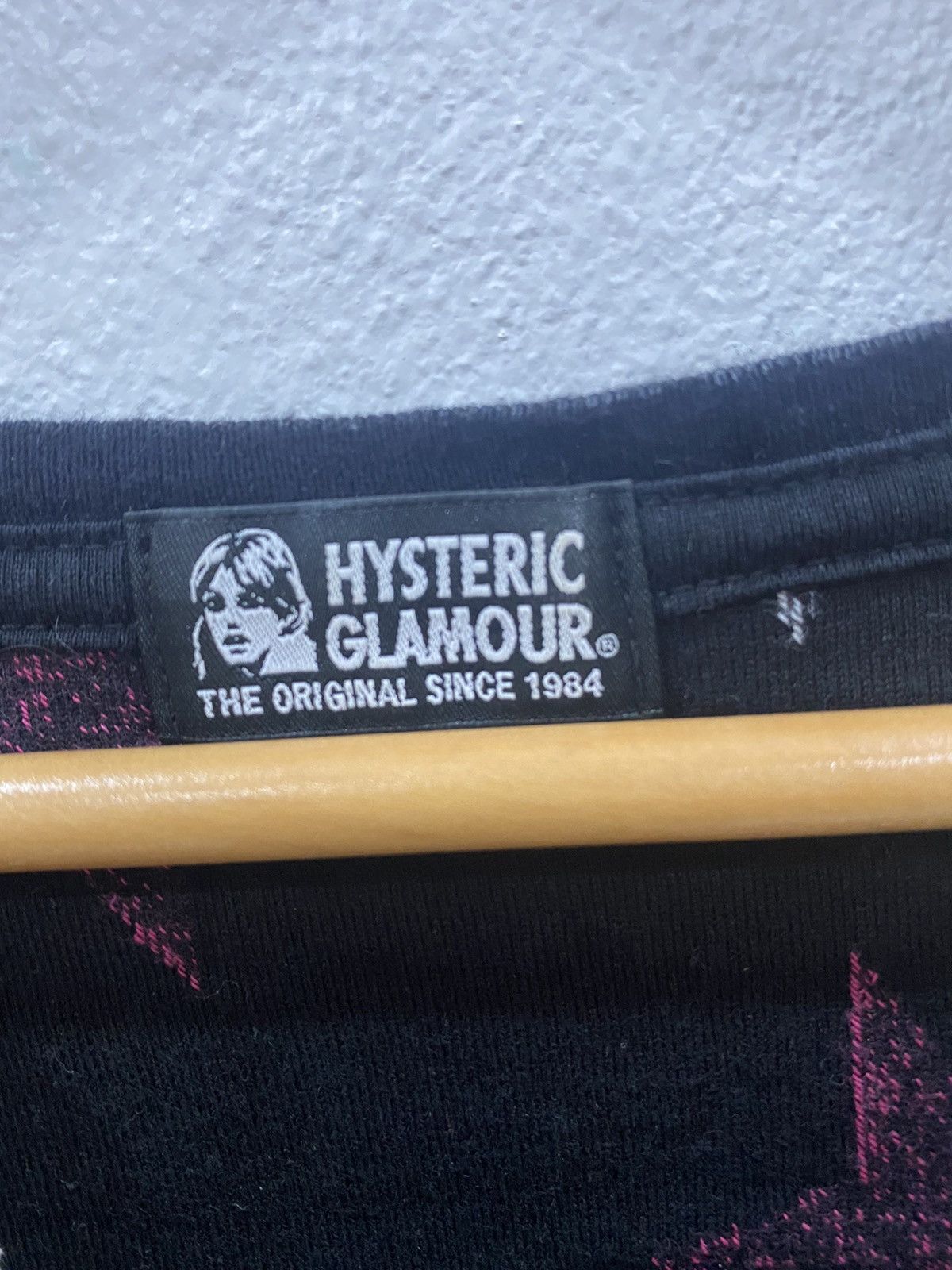 Hysteric Glamour ✅ HYSTERIC GLAMOUR superfuzz 75 velvet font Japan tee shirt Size S / US 4 / IT 40 - 3 Thumbnail