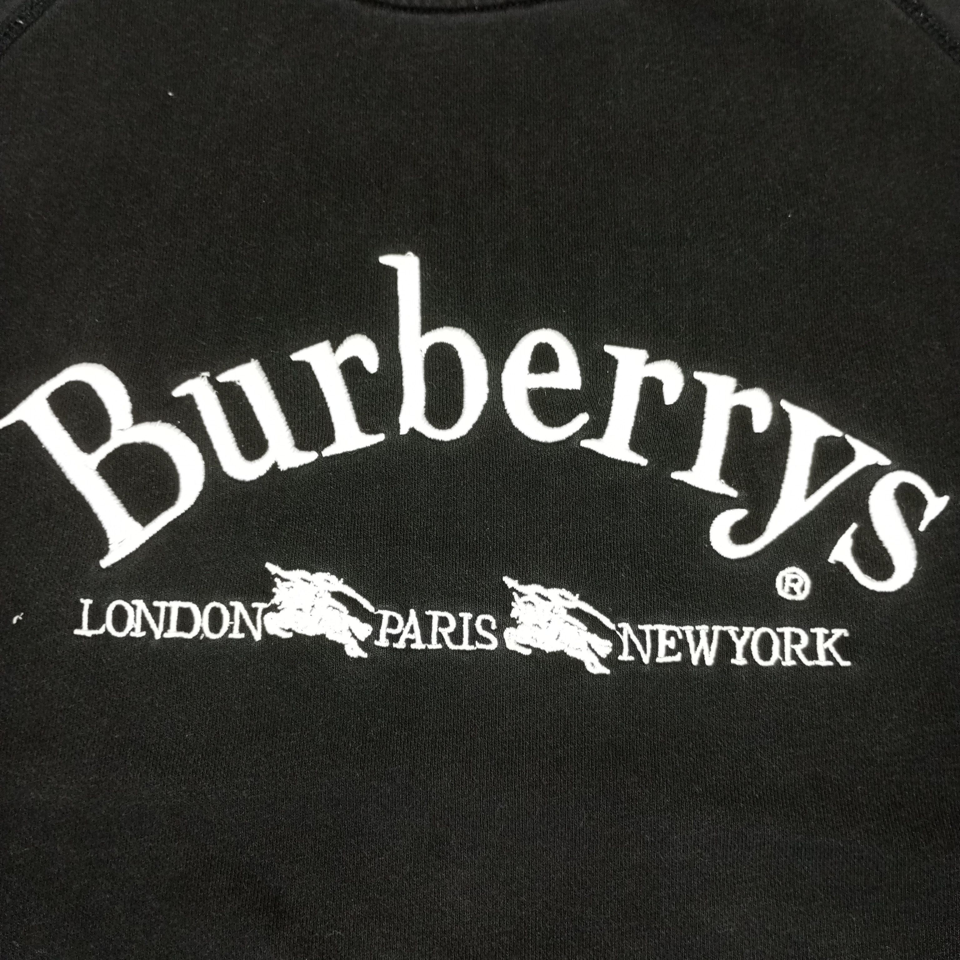 Burberry × Vintage Burberry London Paris New York Center Design Sweatshirt Size US S / EU 44-46 / 1 - 2 Thumbnail