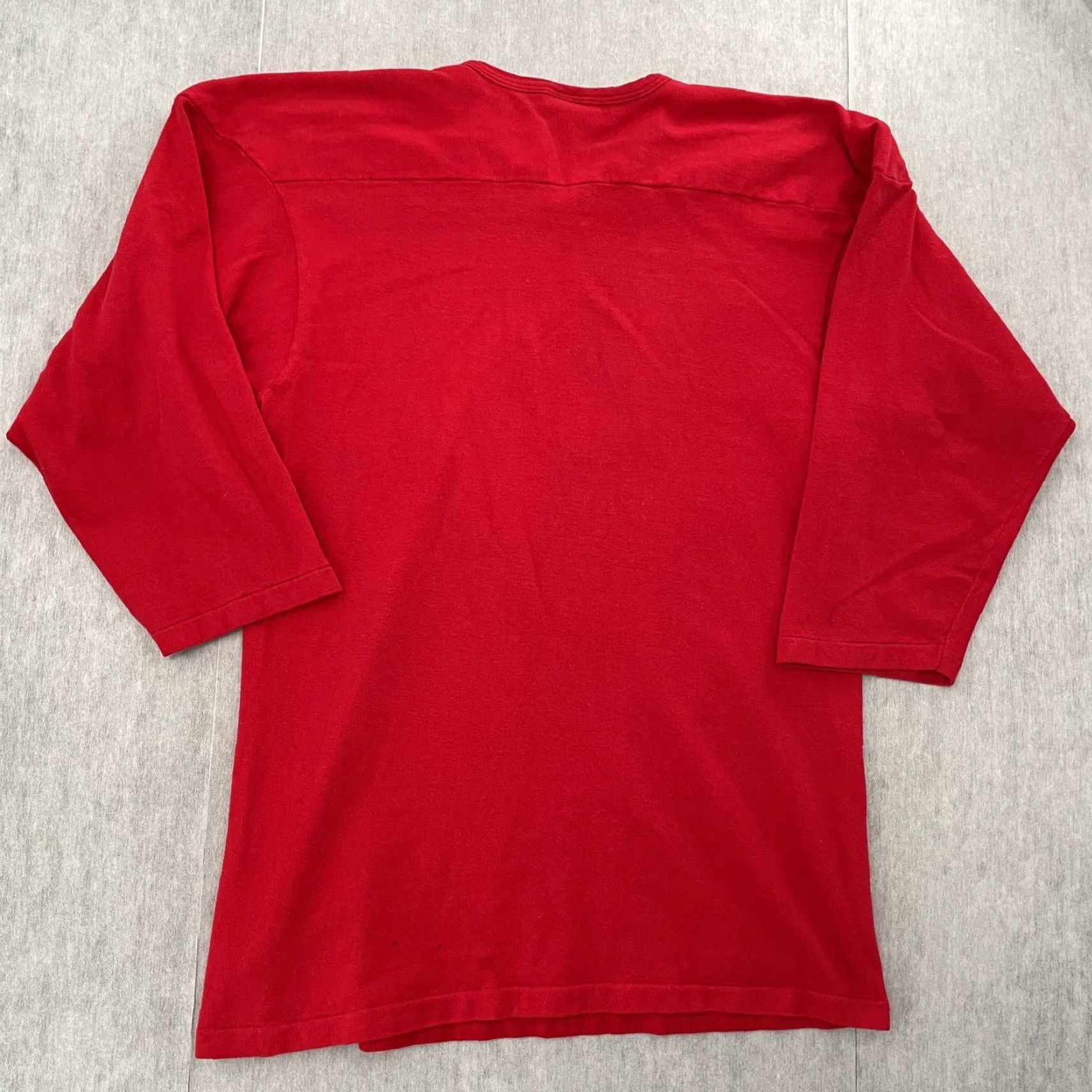 Vintage VINTAGE Downerwear Oklahoma Sooners T-Shirt Adult Large Red 3/4 Sleeve V-Neck 90s Football Mens Size US L / EU 52-54 / 3 - 2 Thumbnail