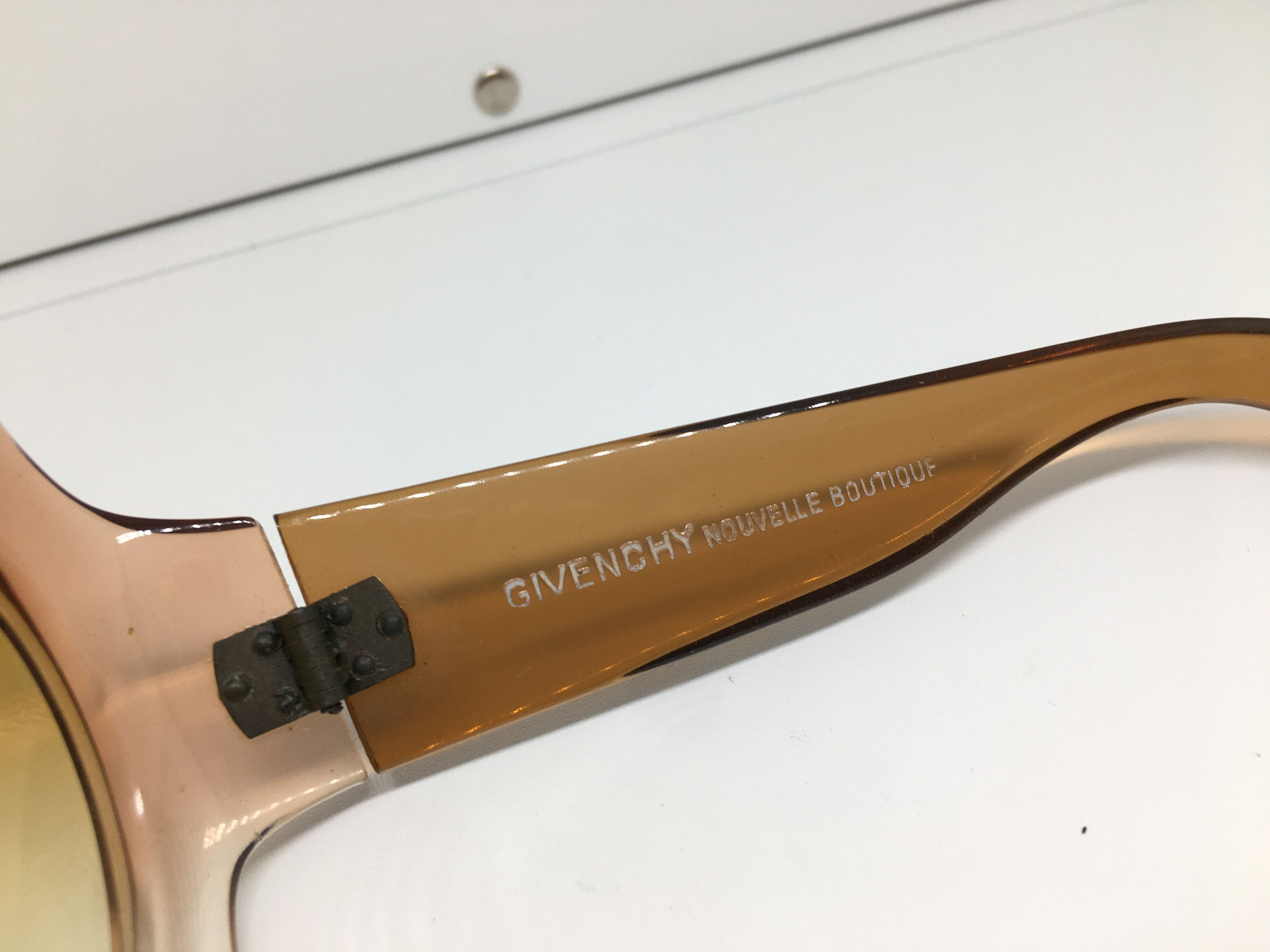 Givenchy GIVENCHY NOUVELLE BOUTIQUE HAUTE COUTURE LUNETTES DE SOLEIL Size ONE SIZE - 4 Thumbnail