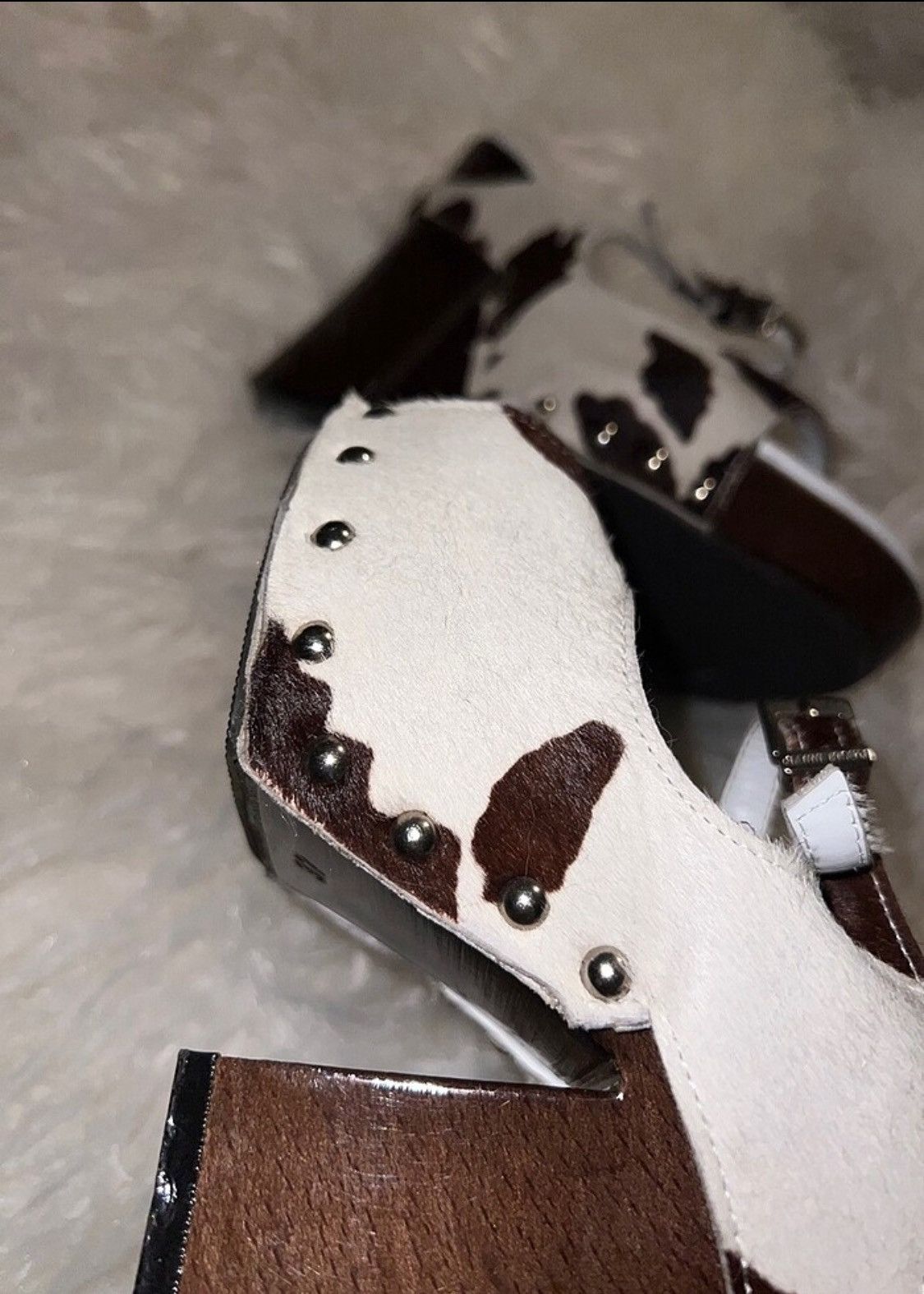 Vintage Cow patterned wooden heeled slippers gianni bravo Size US 7 / IT 37 - 6 Thumbnail