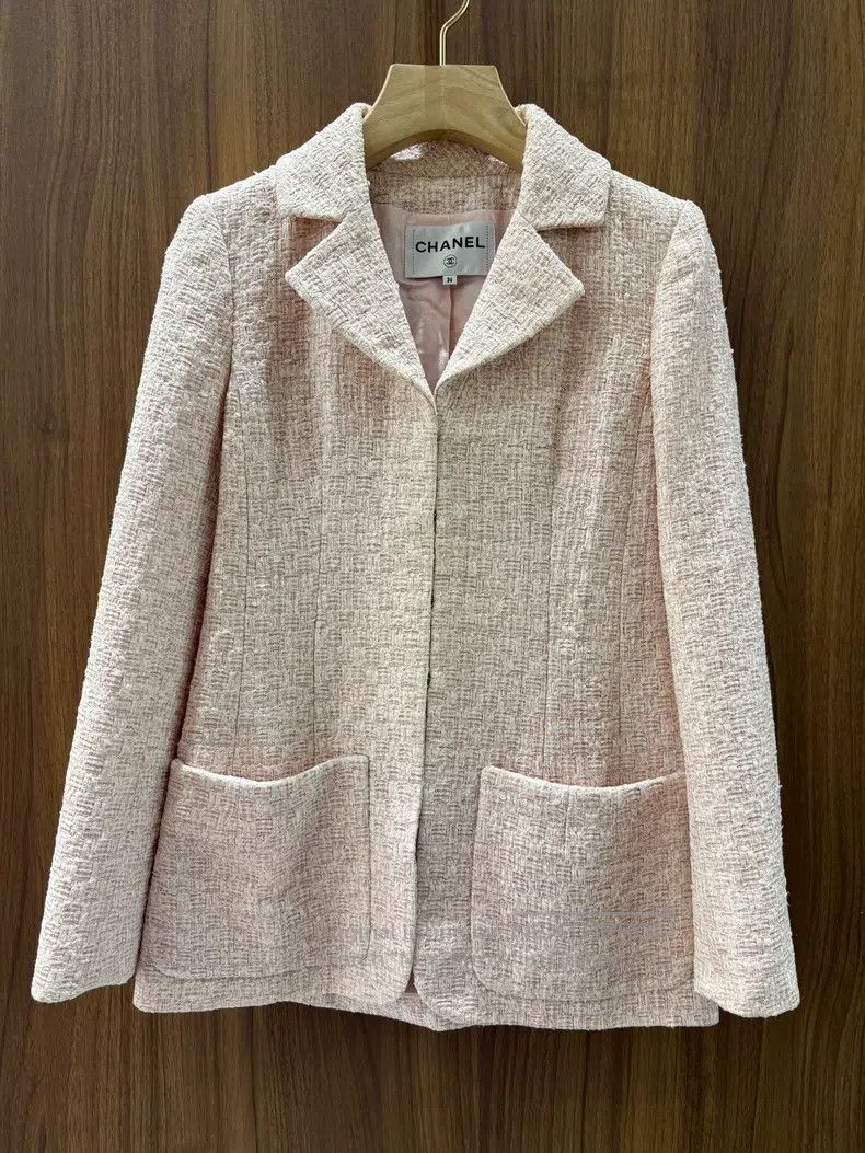 Chanel Chanel Pink knitted suit jacket Size XS / US 0-2 / IT 36-38 - 1 Thumbnail