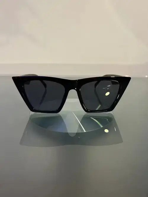 Other Y2K Cat-Eyed Sunglasses Size ONE SIZE - 1 Thumbnail