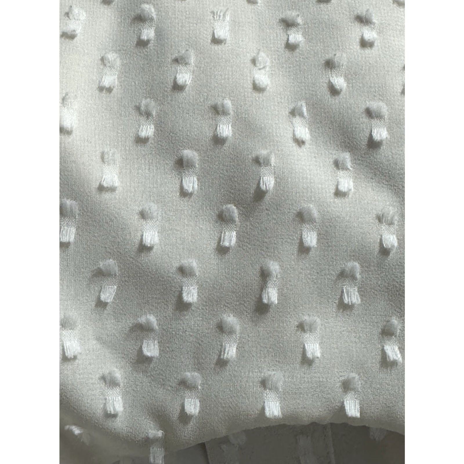 Banana Republic Banana Republic Top Womens S White Clip Dot Minimalist Office Chic Tank Size S / US 4 / IT 40 - 8 Thumbnail