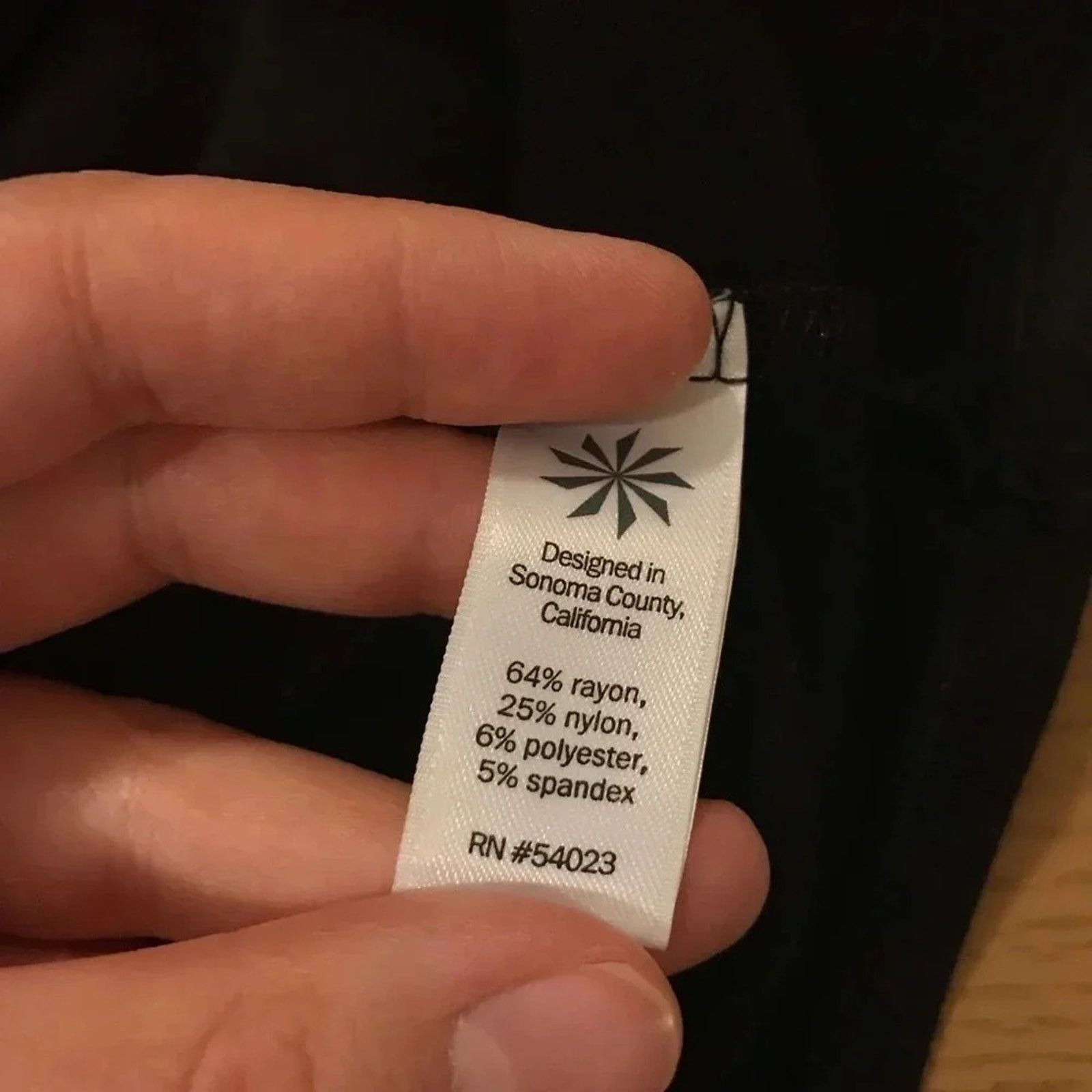 Athleta Athleta Flared Skirt Black Back Pocket Size 27" / US 4 / IT 40 - 3 Thumbnail