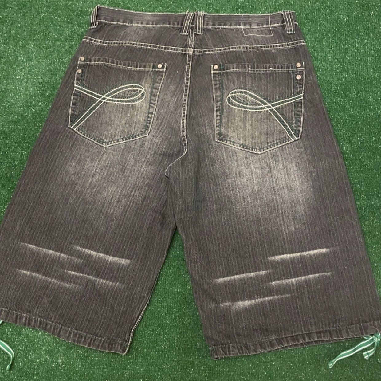 Vintage VINTAGE PJ MARK Baggy Hip Hop Skater Grunge Jean Shorts VTG Mens Size 36 Black JNCO Style Embroidered 90s Y2K Punk Cyber Streetwear Size US 36 / EU 52 - 4 Thumbnail