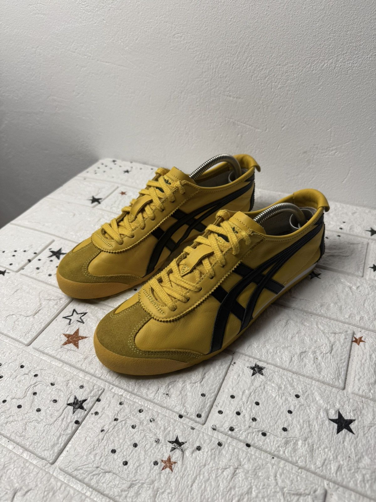 Onitsuka Tiger ONITSUKA TIGER MEXICO 66 YELLOW US9 UK8 EUR42.5 Casual Size US 9 / EU 42 - 6 Thumbnail
