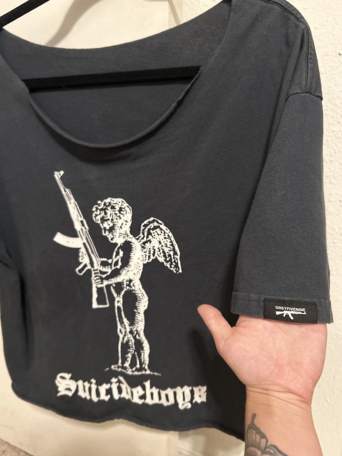 G59 ANGEL WITH AK CROP TOP