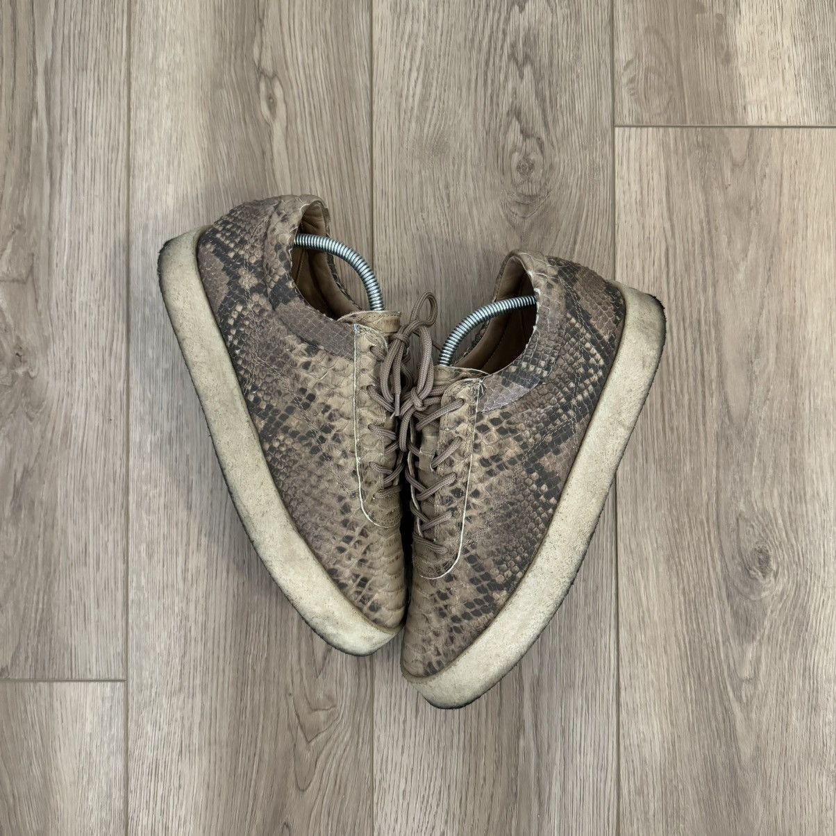 Yeezy Season 6 Crepe Sneaker Size US 9.5 / EU 42-43 - 2 Thumbnail