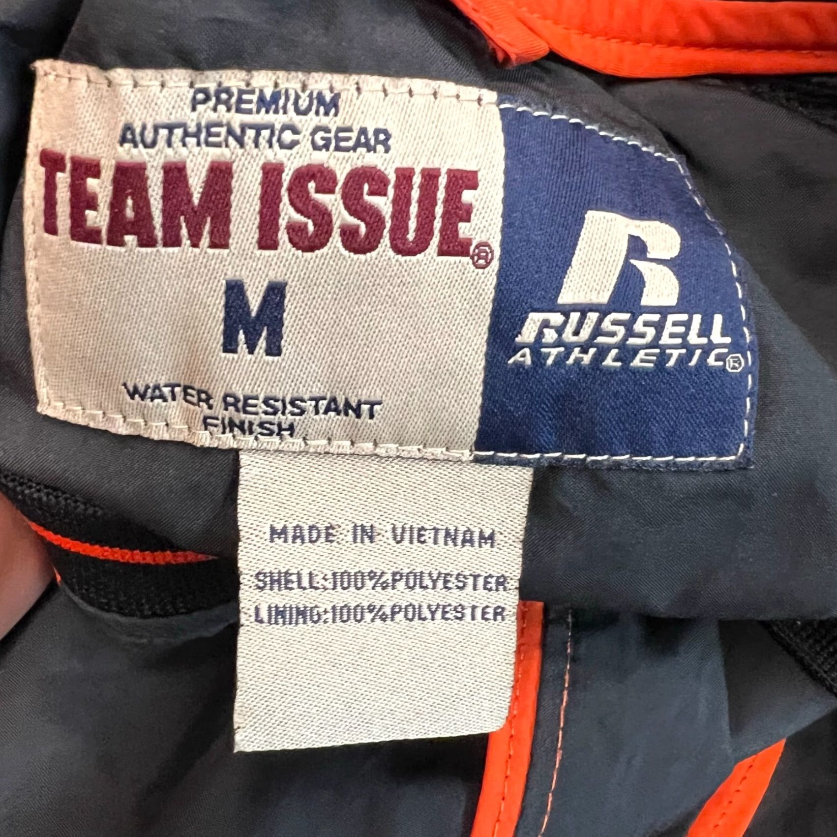 Vintage VINTAGE Russell Team Issue Pocket Wind Pullover Jacket Mens M Black Orange Jacket Men M Black Russell Team Issue Pocket Wind Pullover 90s City Classic Size US M / EU 48-50 / 2 - 6 Thumbnail