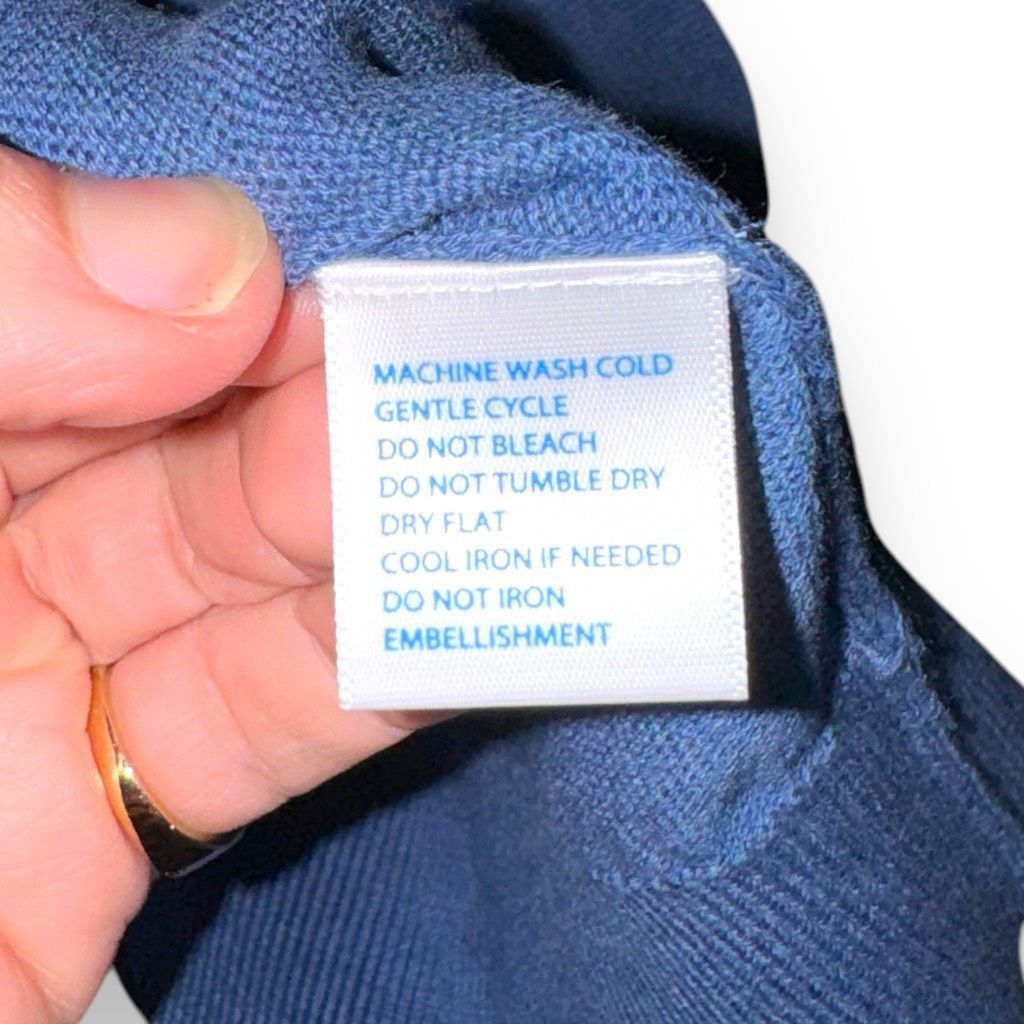 Southern Tide NWT Yacht Blue Southern Tide Pima Cotton V Neck Skipjack Sweater Size M Size US M / EU 48-50 / 2 - 5 Thumbnail