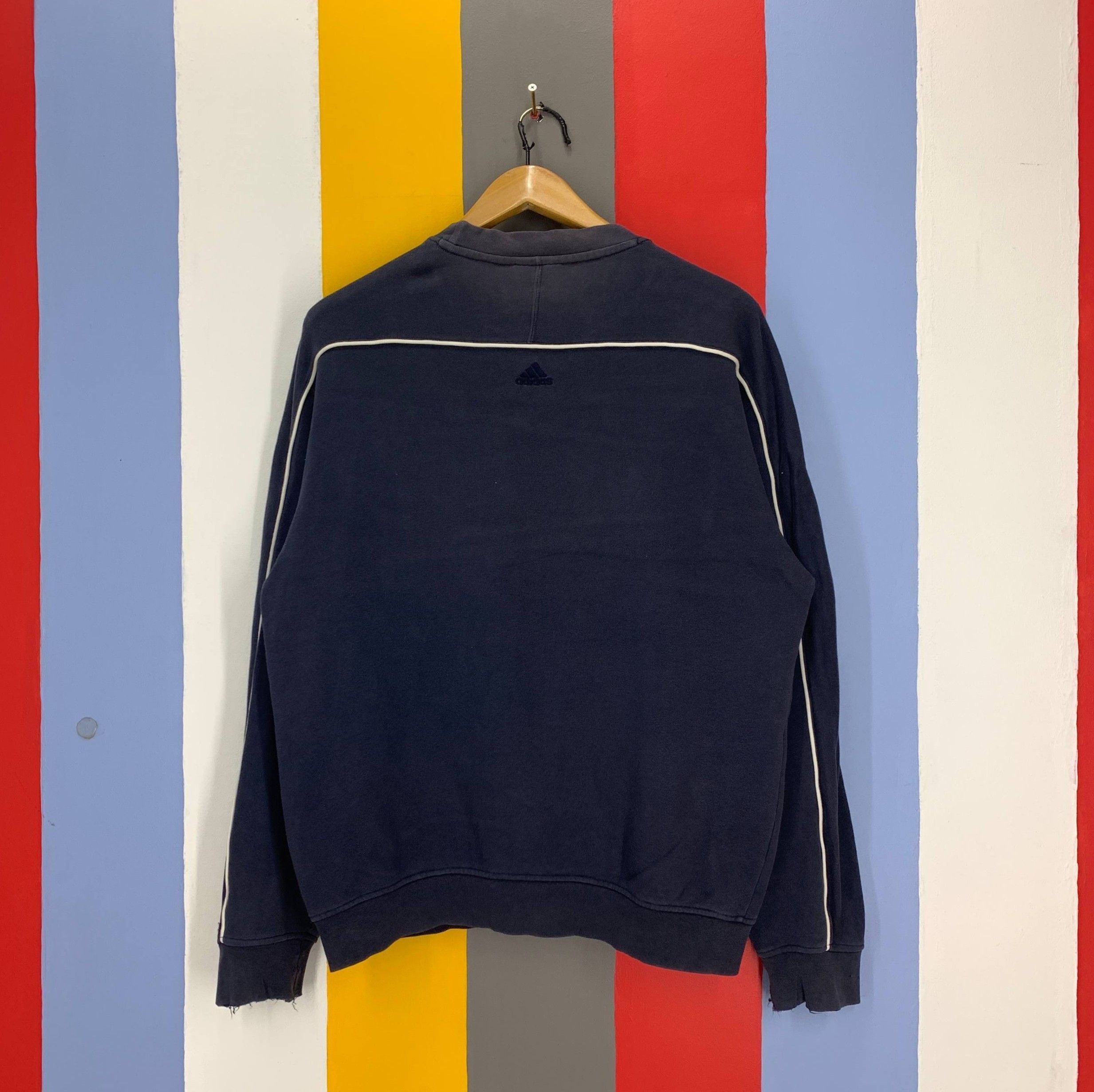 Adidas Y2K Vintage ADIDAS THREE STRIPE Sweatshirt #2598/Y Size US L / EU 52-54 / 3 - 15 Thumbnail