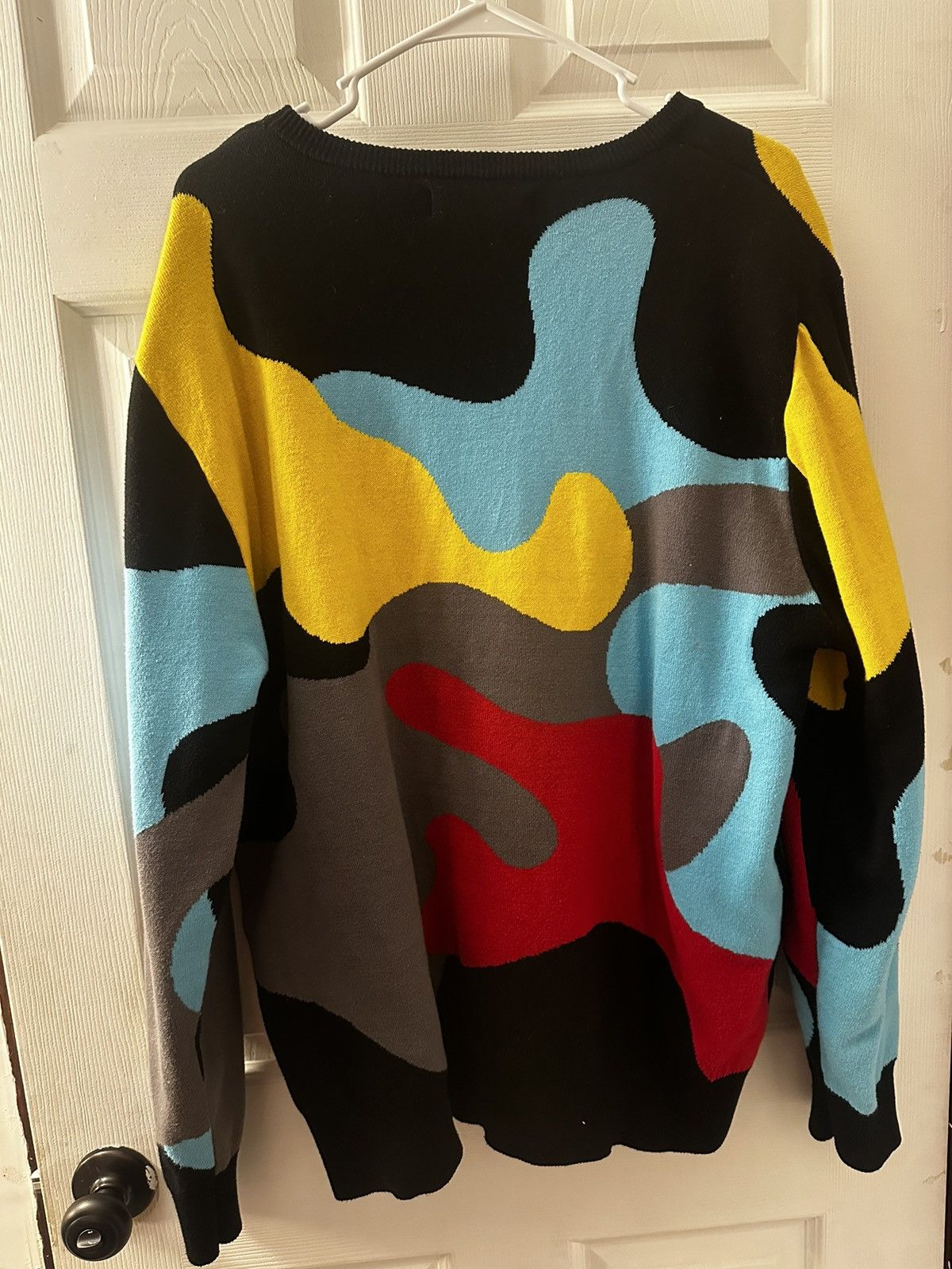 Other A colorful sweater Size US L / EU 52-54 / 3 - 4 Thumbnail