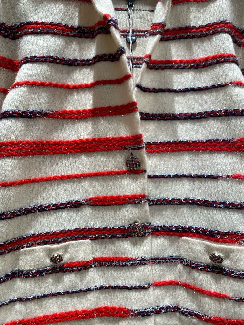 Chanel Chanel 20-year-old roof series white and red striped jacke Size XS / US 0-2 / IT 36-38 - 2 Thumbnail