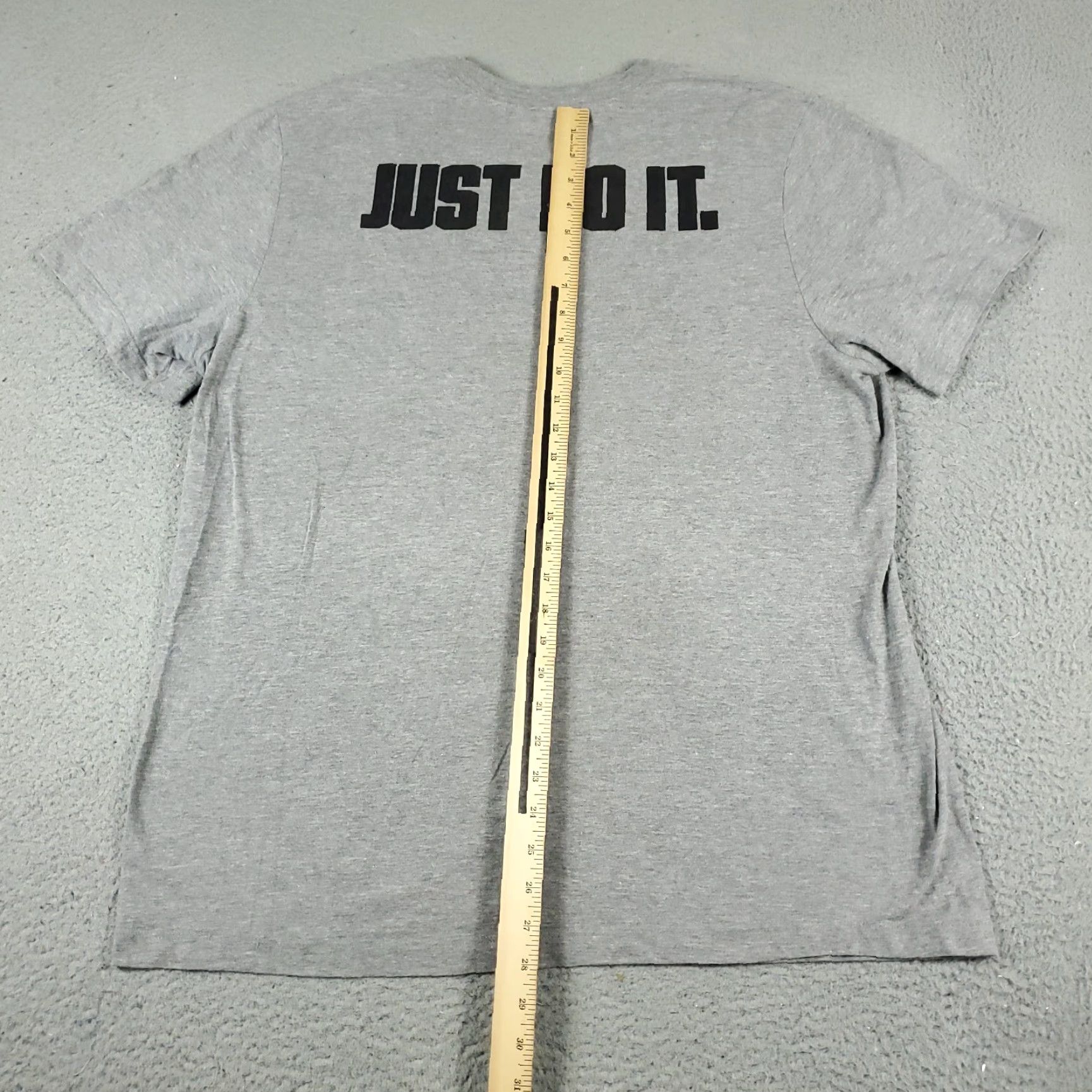 Nike NIKE Gray Swoosh T-Shirt Mens XL Casual Short Sleeve Modern Sports Size US XL / EU 56 / 4 - 5 Thumbnail