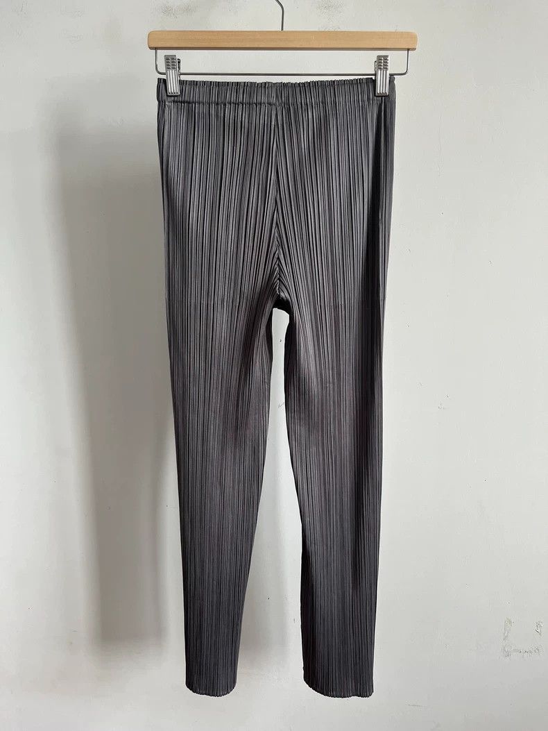 Issey Miyake Issey Miyake size:3 Grey pleated pants Size 28" / US 6 / IT 42 - 2 Thumbnail