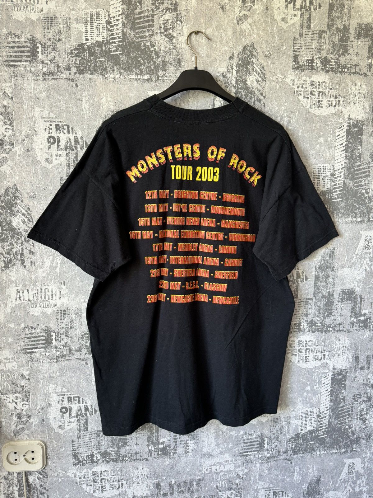 Band Tees Vintage Monsters of Rock T-Shirt Size US XL / EU 56 / 4 - 3 Thumbnail