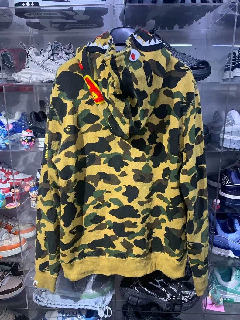 Bape Bape Bape Camouflage Zip-Up Hoodie Size XL-2506 Size US XL / EU 56 / 4 - 2 Thumbnail