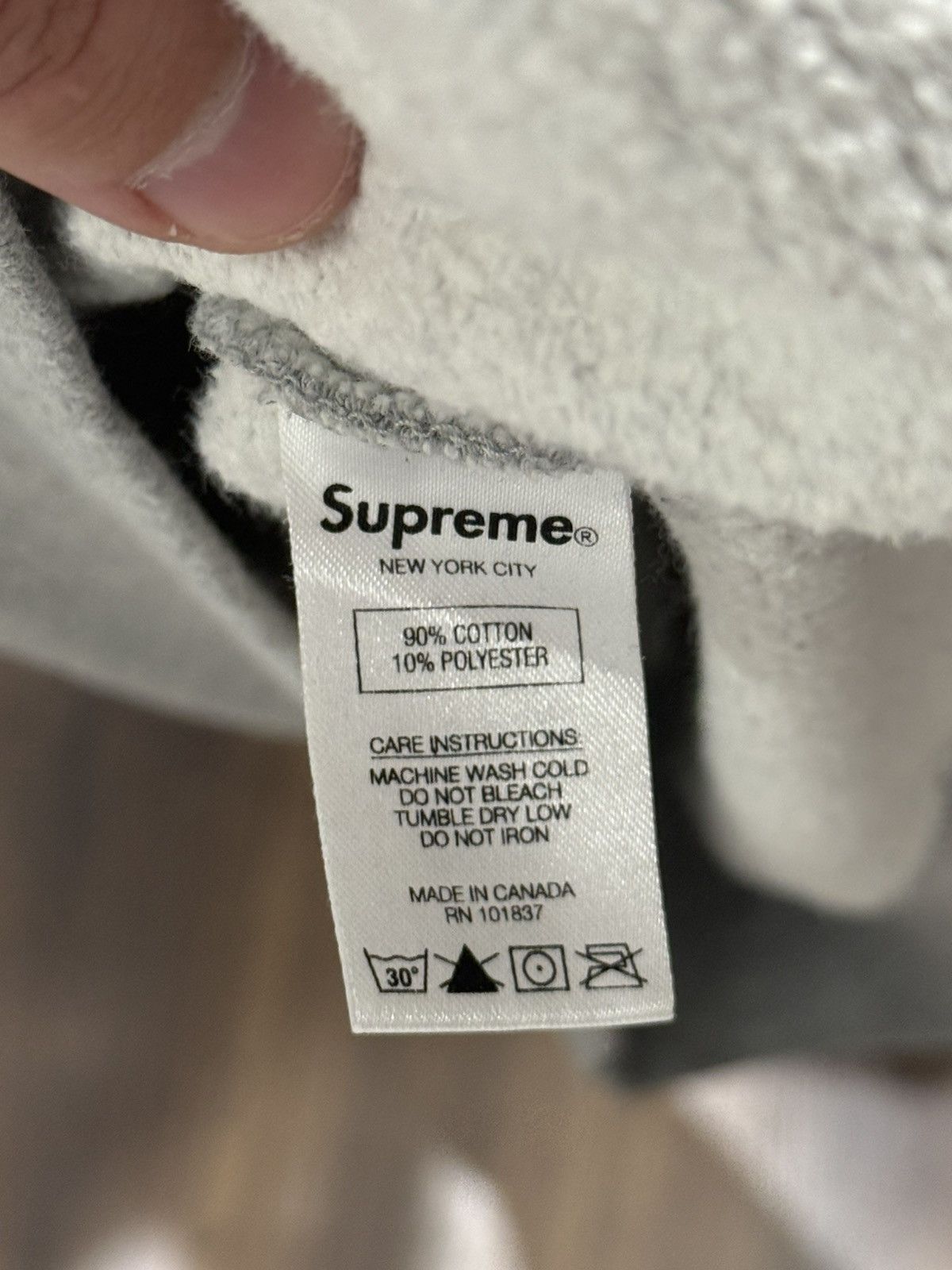 Supreme Supreme x Dr. Seuss Cat in the Hat Sweatshirt Heather Grey Size US L / EU 52-54 / 3 - 5 Thumbnail