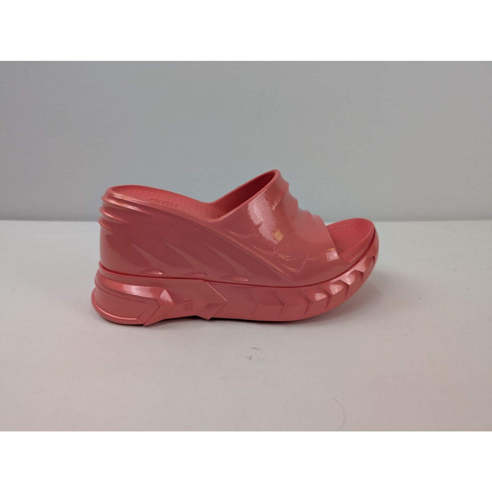 Givenchy o1rshd1 Marshmallow Sandals in Coral Size US 7 / IT 37 - 5 Thumbnail