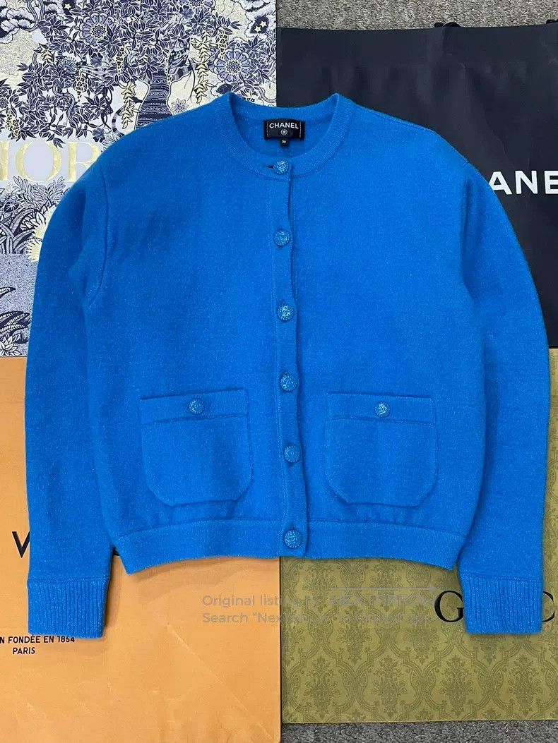 Chanel Chanel Blue round-neck knitted cardigan coat Size XS / US 0-2 / IT 36-38 - 1 Thumbnail