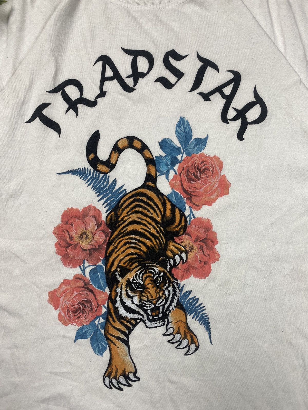 Trapstar London Trapstar T-Shirt Big Logo Tiger Y2K England Short Sleeve Size US L / EU 52-54 / 3 - 9 Thumbnail
