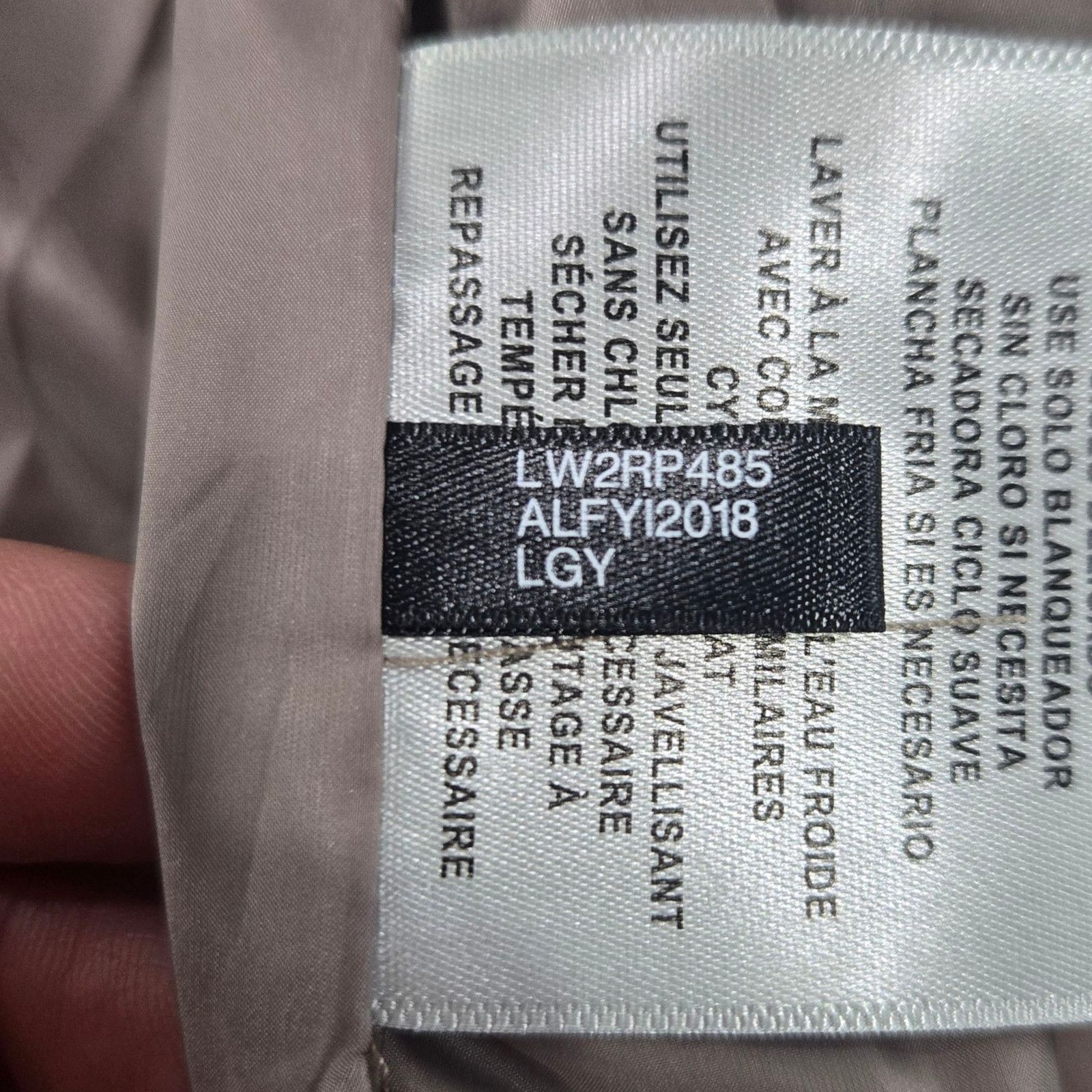 Levi's Levi’s Light Gray Hooded Puffer Vest NWT Size Medium Size M / US 6-8 / IT 42-44 - 12 Thumbnail