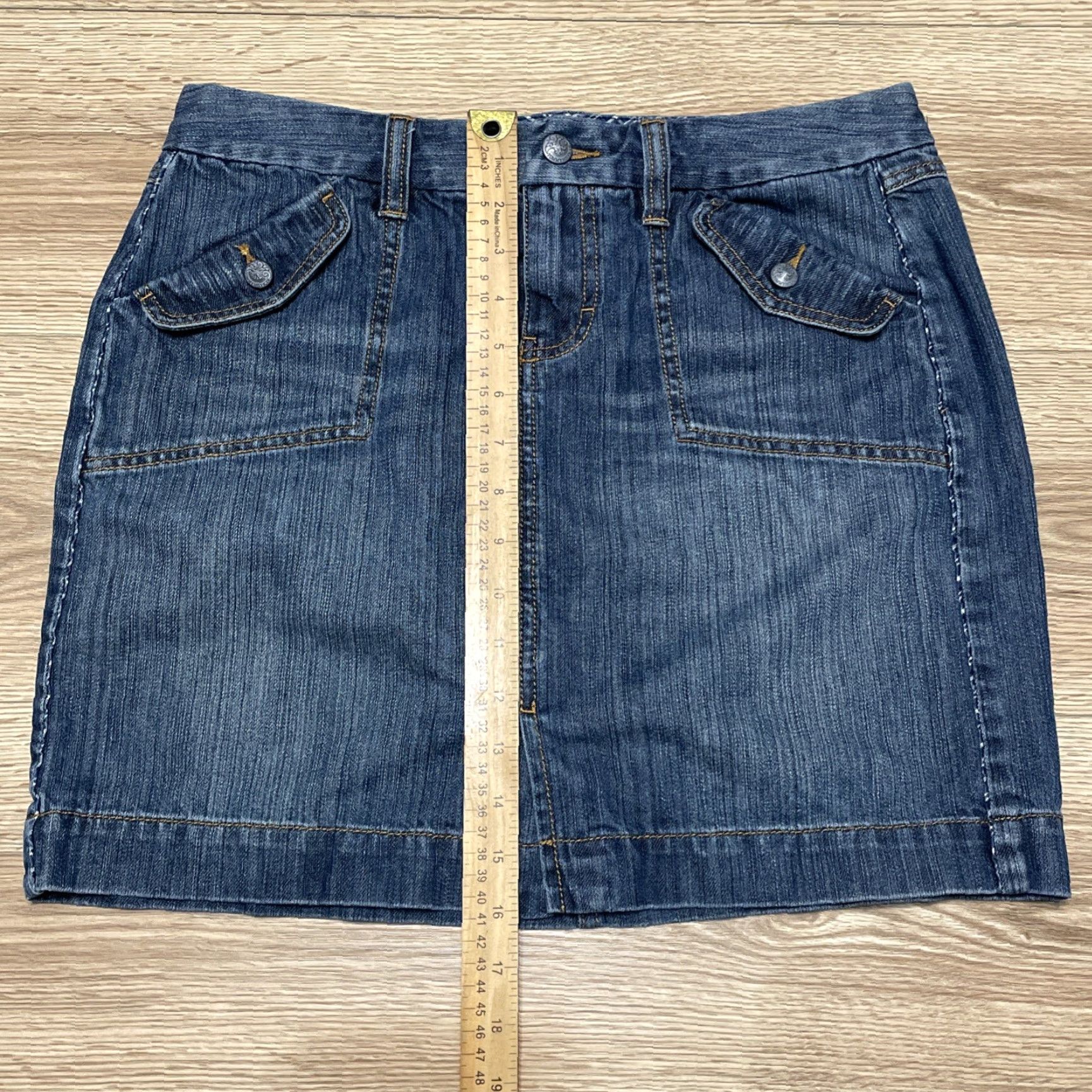 Tommy Hilfiger VINTAGE Tommy Hilfiger Denim Mini Skirt Womens 8 Blue Cargo Flap Pockets Size 30" / US 8 / IT 44 - 5 Thumbnail