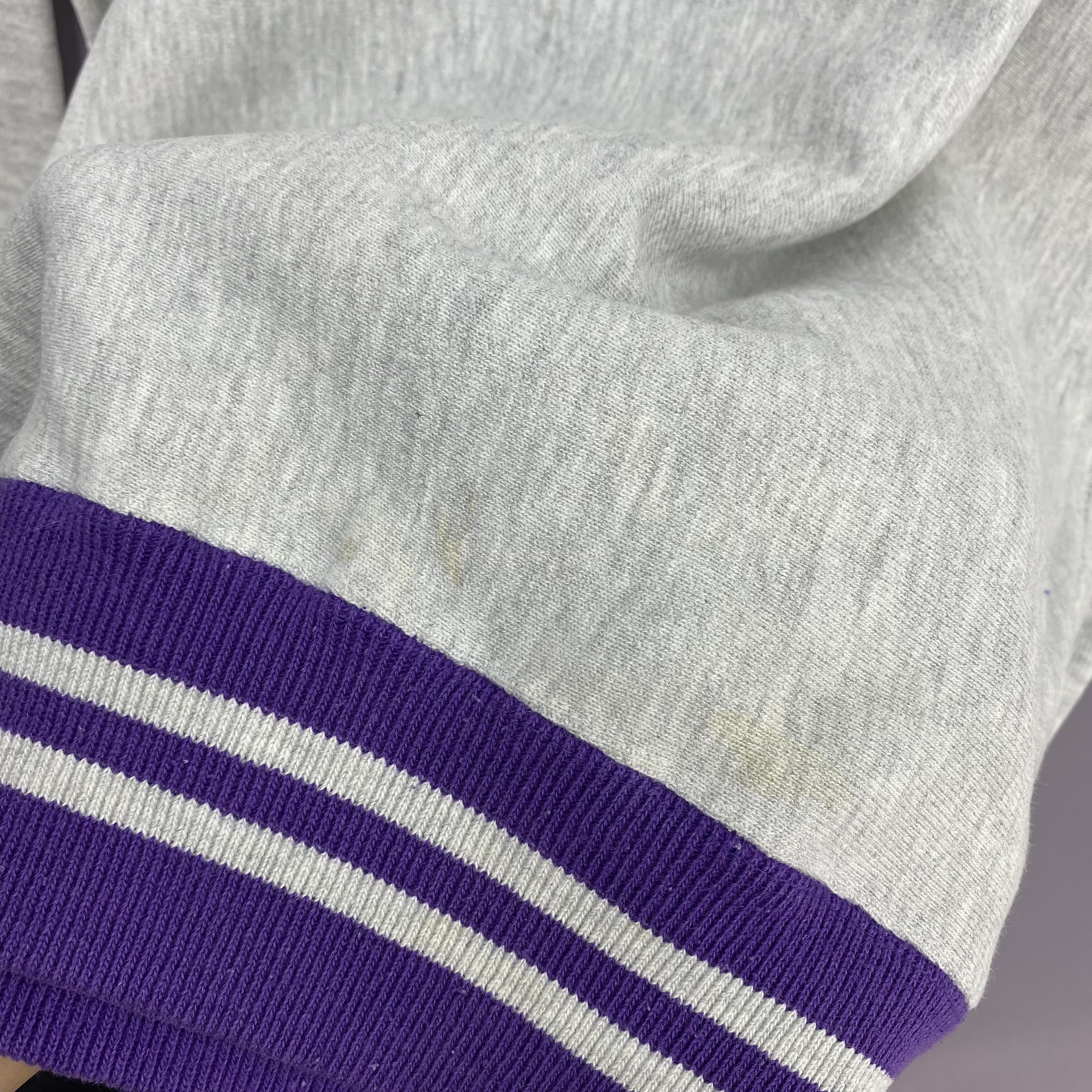 Champion Vintage 90s Champion Reverse Weave Sweater Spellout Pullover Size US L / EU 52-54 / 3 - 10 Thumbnail