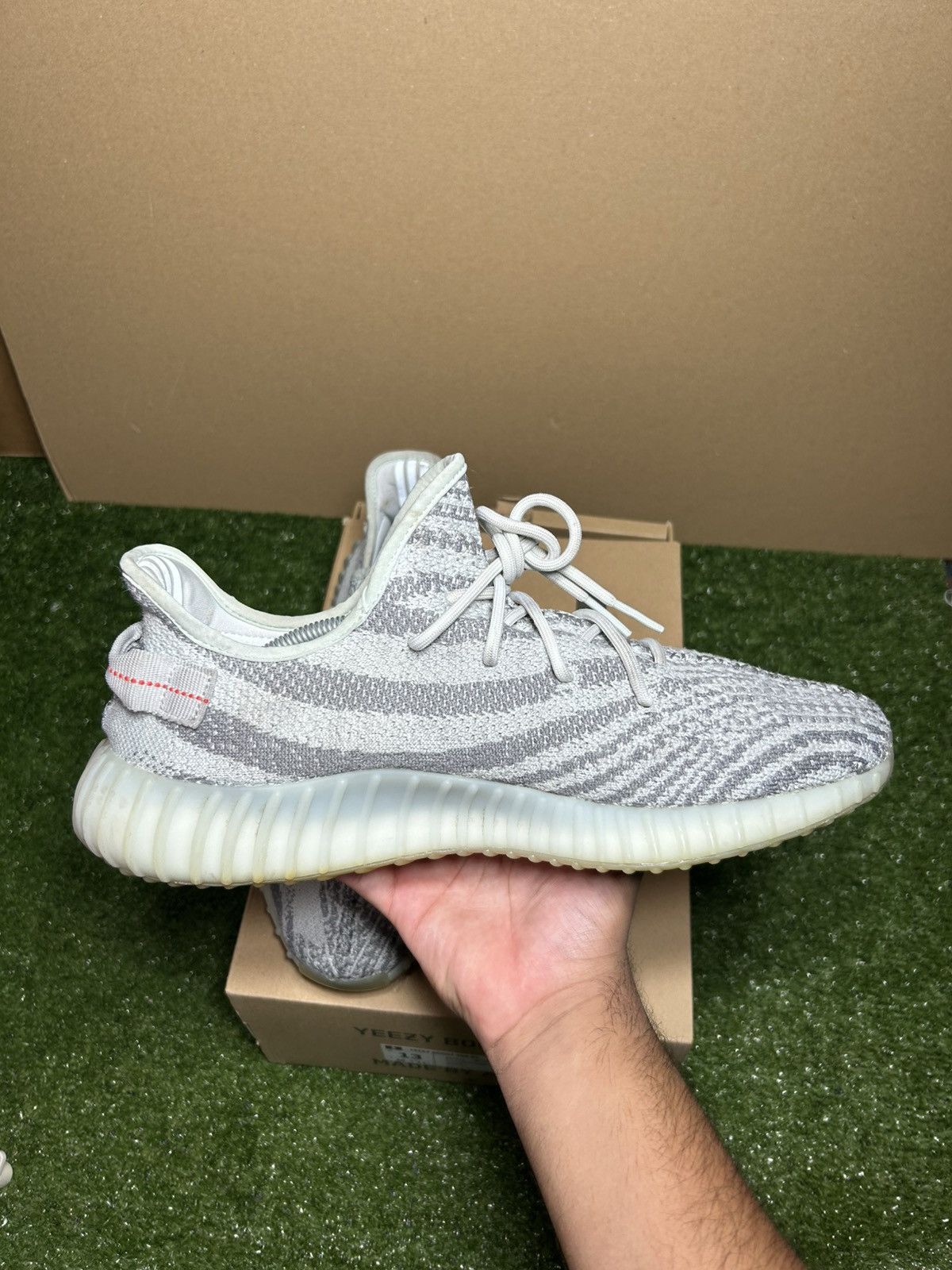 Yeezy Yeezy 350 blue tint Size US 12 / EU 45 - 4 Thumbnail