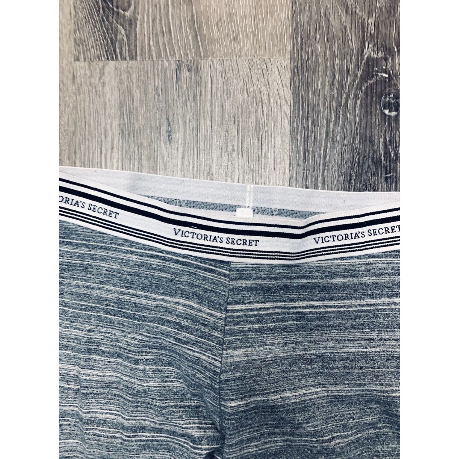 Victoria's Secret Victoria's Secret Gray Size Small Leggings Yoga User: Victoria's Secret Gray Size Small Leggings Yoga Size 28" / US 6 / IT 42 - 3 Thumbnail