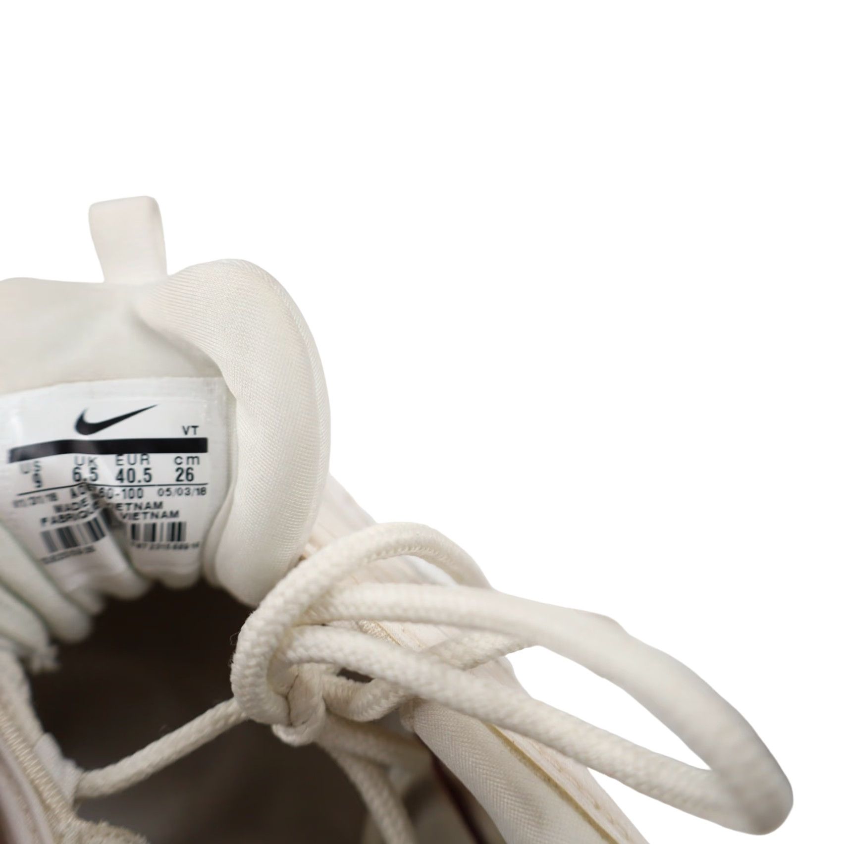 Nike VINTAGE Nike Air Max 97 Summit White Womens 9 White Sneakers Women 9 Nike Air Max 97 Summit White Sneakers 90s? Size US 9 / IT 39 - 5 Thumbnail