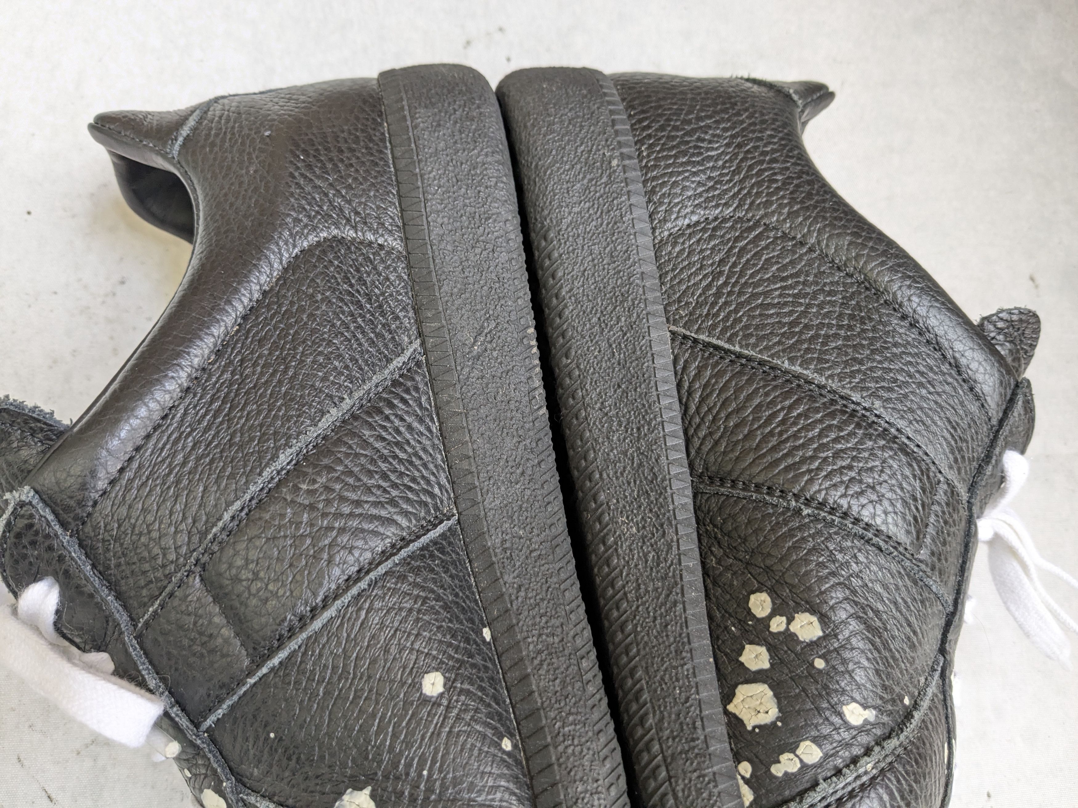 Maison Margiela Maison Margiela Replica GAT Black Paint Splatter 12 45 White Size US 12 / EU 45 - 14 Thumbnail