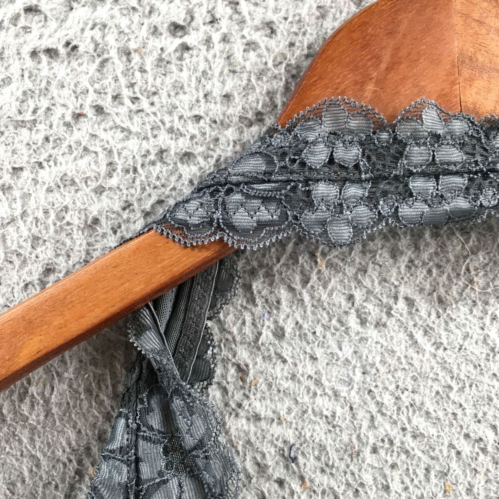 Free People Free People Lace Halter Bralette Gray Hook & Eye Wireless No Padding Womens S Bralette Size ONE SIZE - 4 Thumbnail