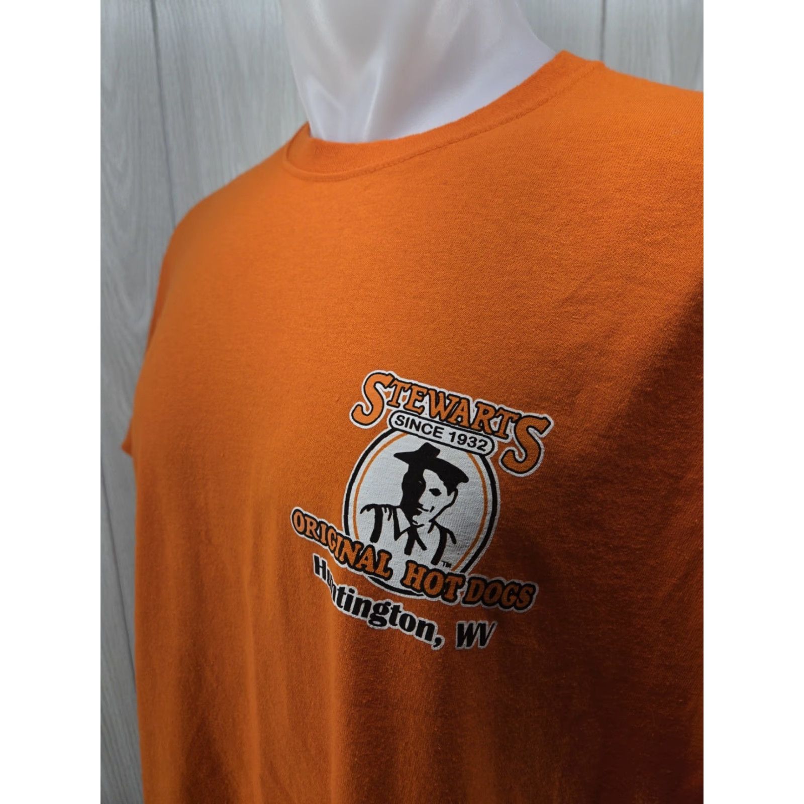 Jerzees STEWART'S ORIGINAL HOTDOGS Huntington WV Short Sleeve T-Shirt Orange - XL - Men - Jerzees Regular Fit Size US XL / EU 56 / 4 - 5 Thumbnail