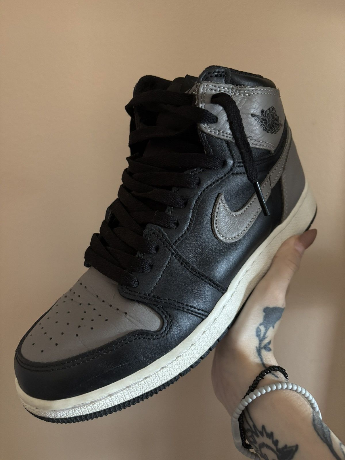 Jordan Brand Air Jordan 1 Retro High OG GS ‘Shadow' 2018 Size US 6.5 / EU 39-40 - 1 Thumbnail