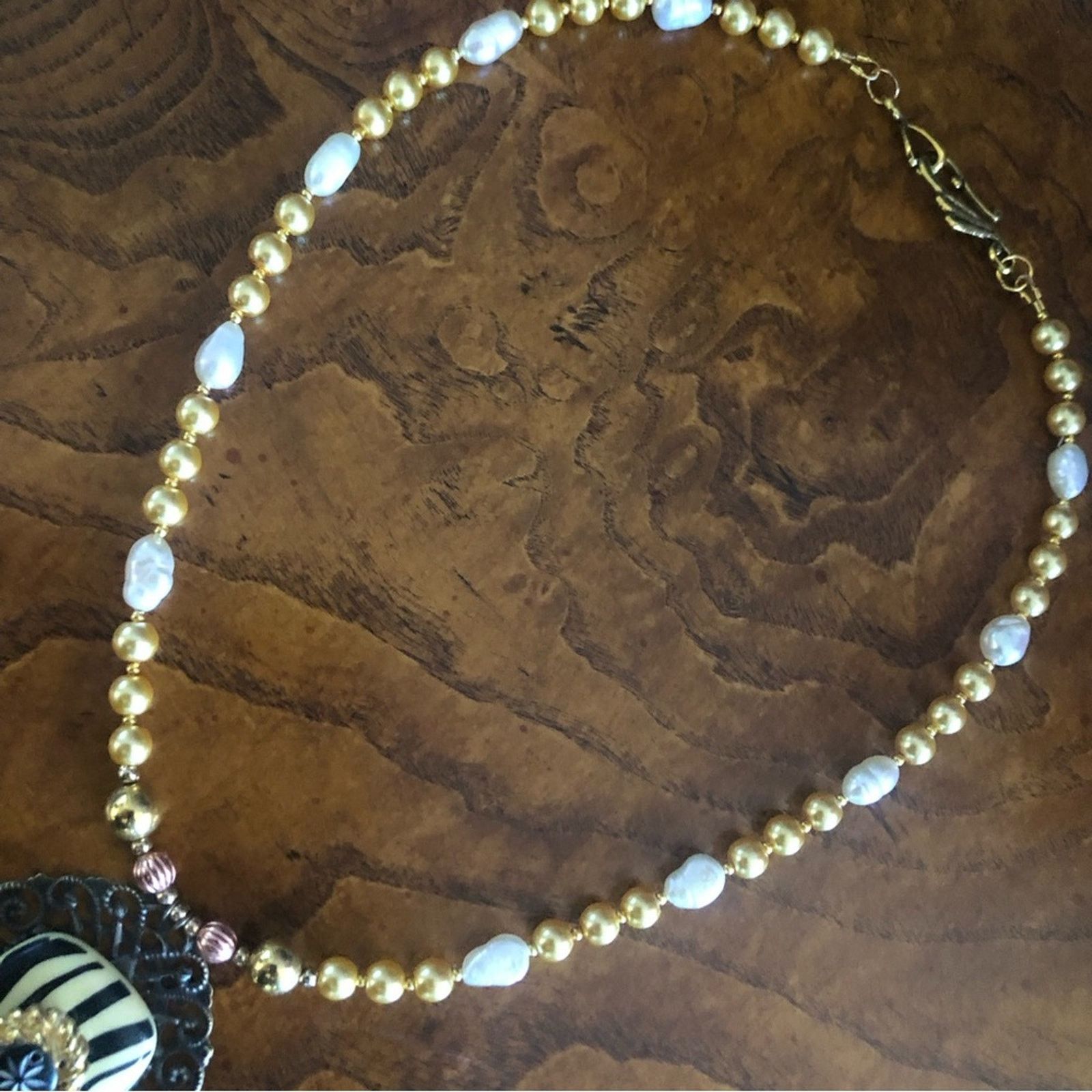 Handmade Handcrafted repurpose freshwater pearl necklace Size ONE SIZE - 8 Thumbnail